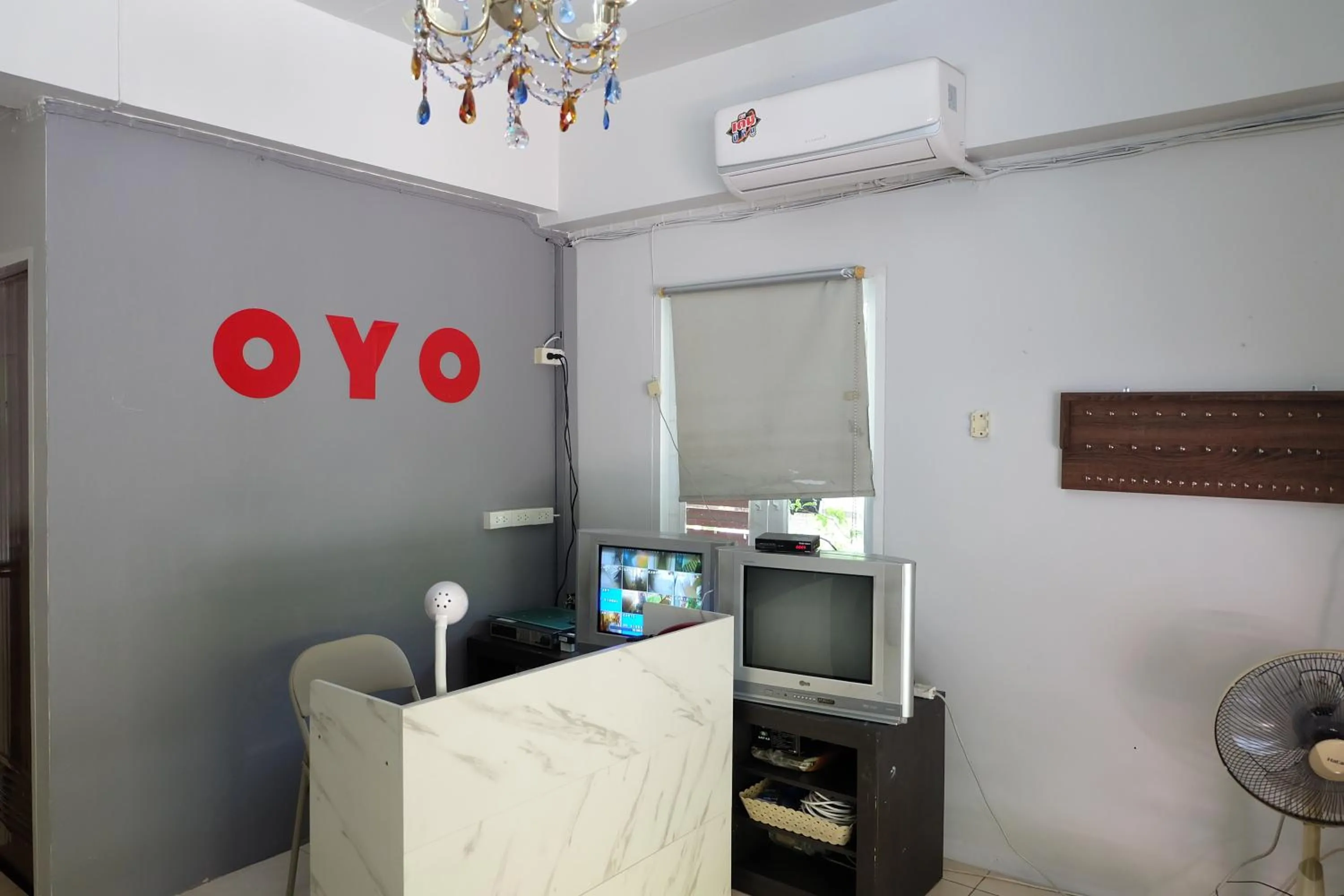 Lobby or reception in OYO 75429 '101 place navanakorm'