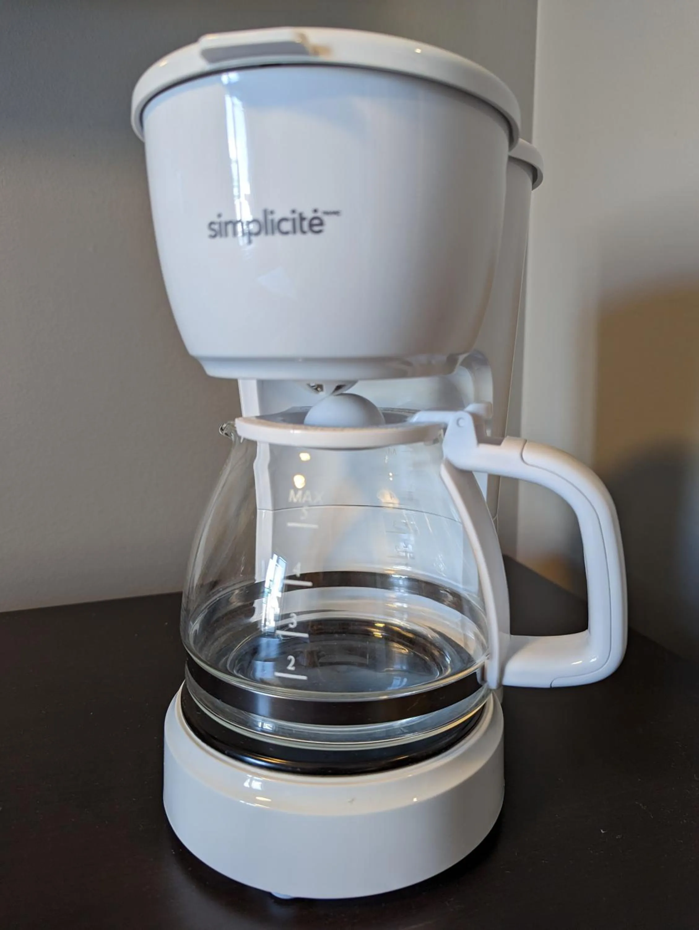 Coffee/tea facilities in King Edward Hotel