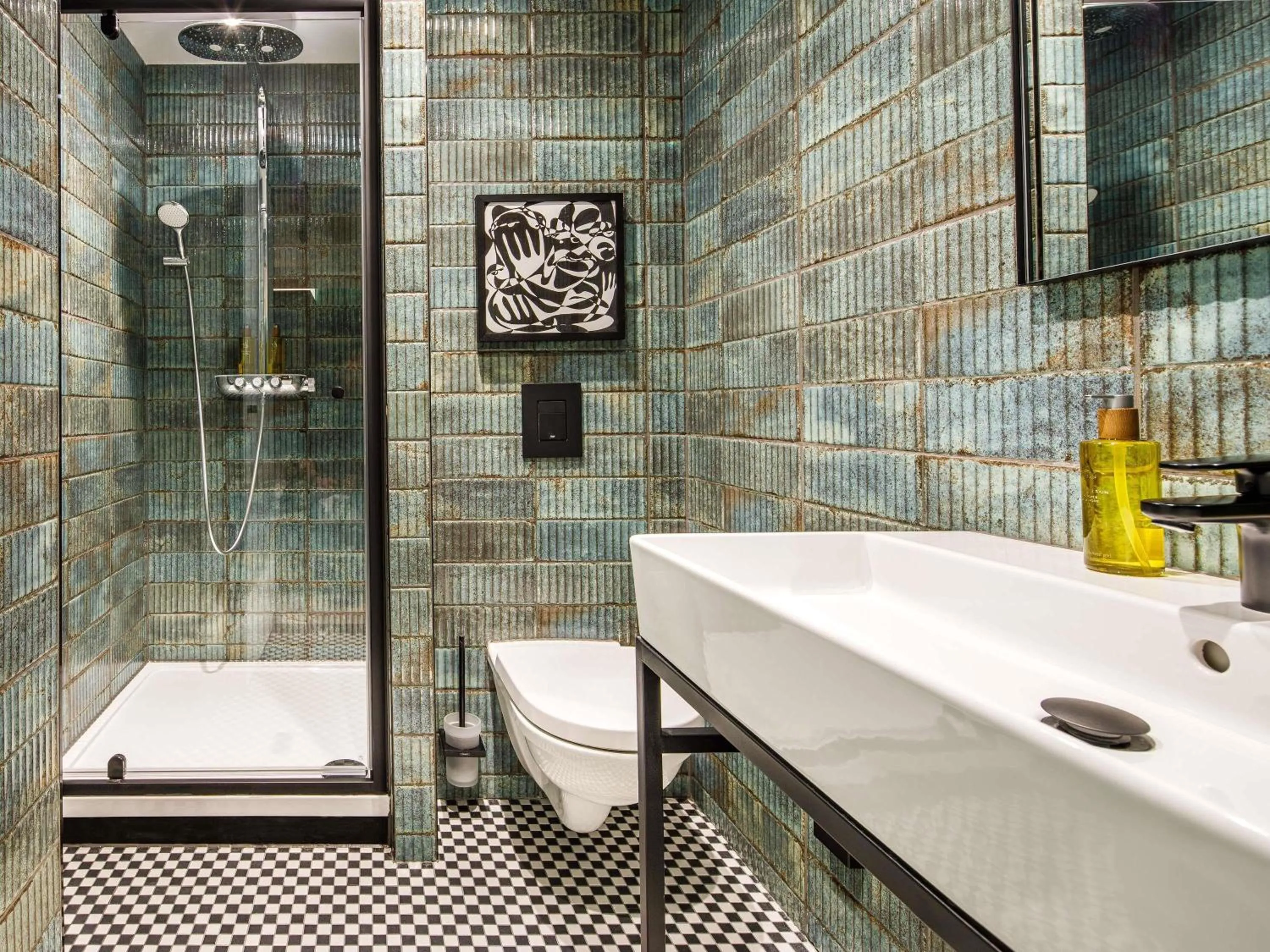 Bedroom in ibis Styles Edinburgh St Andrew Square