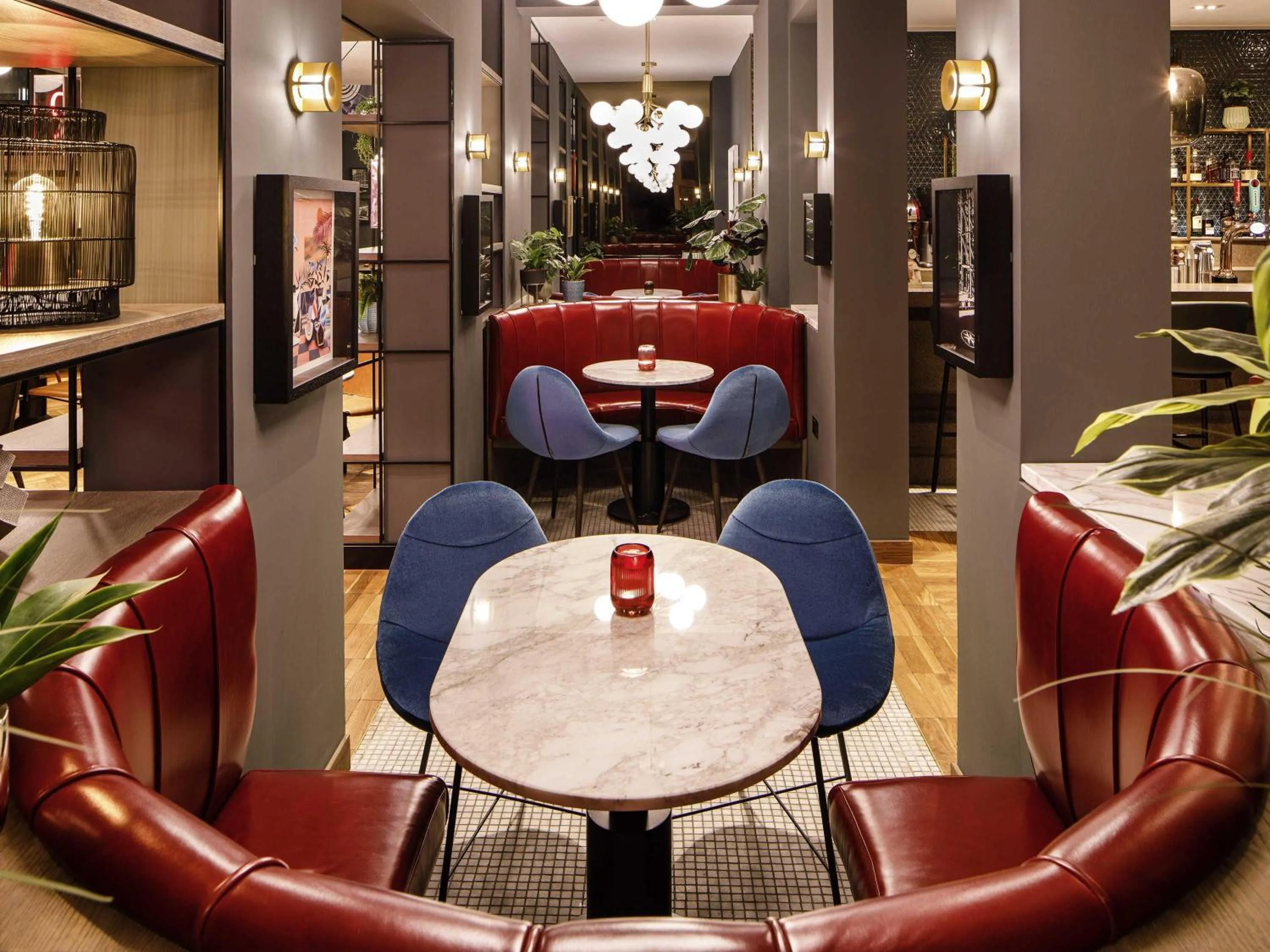 Lounge or bar in ibis Styles Edinburgh St Andrew Square