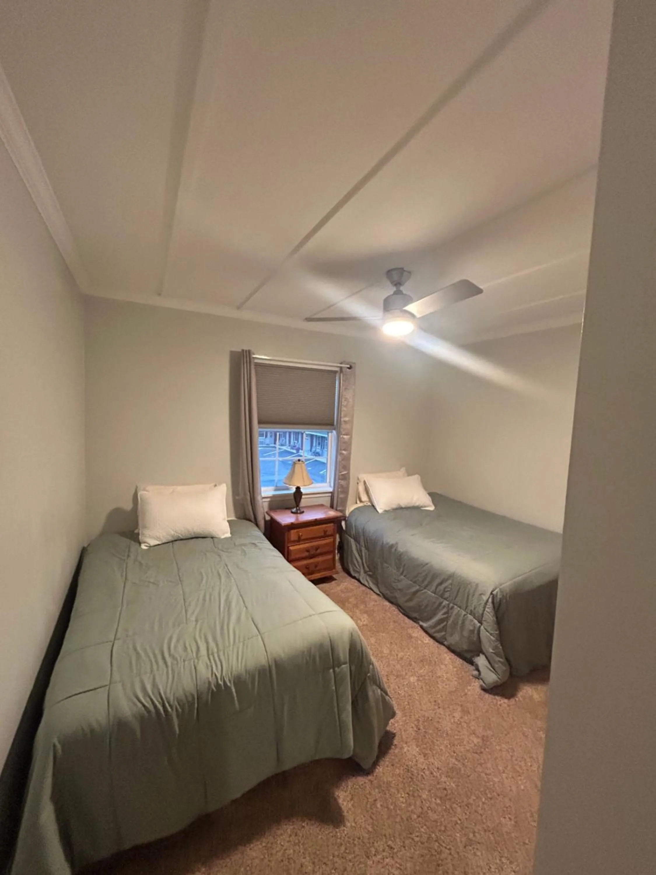 Bed in Boulevard Motel