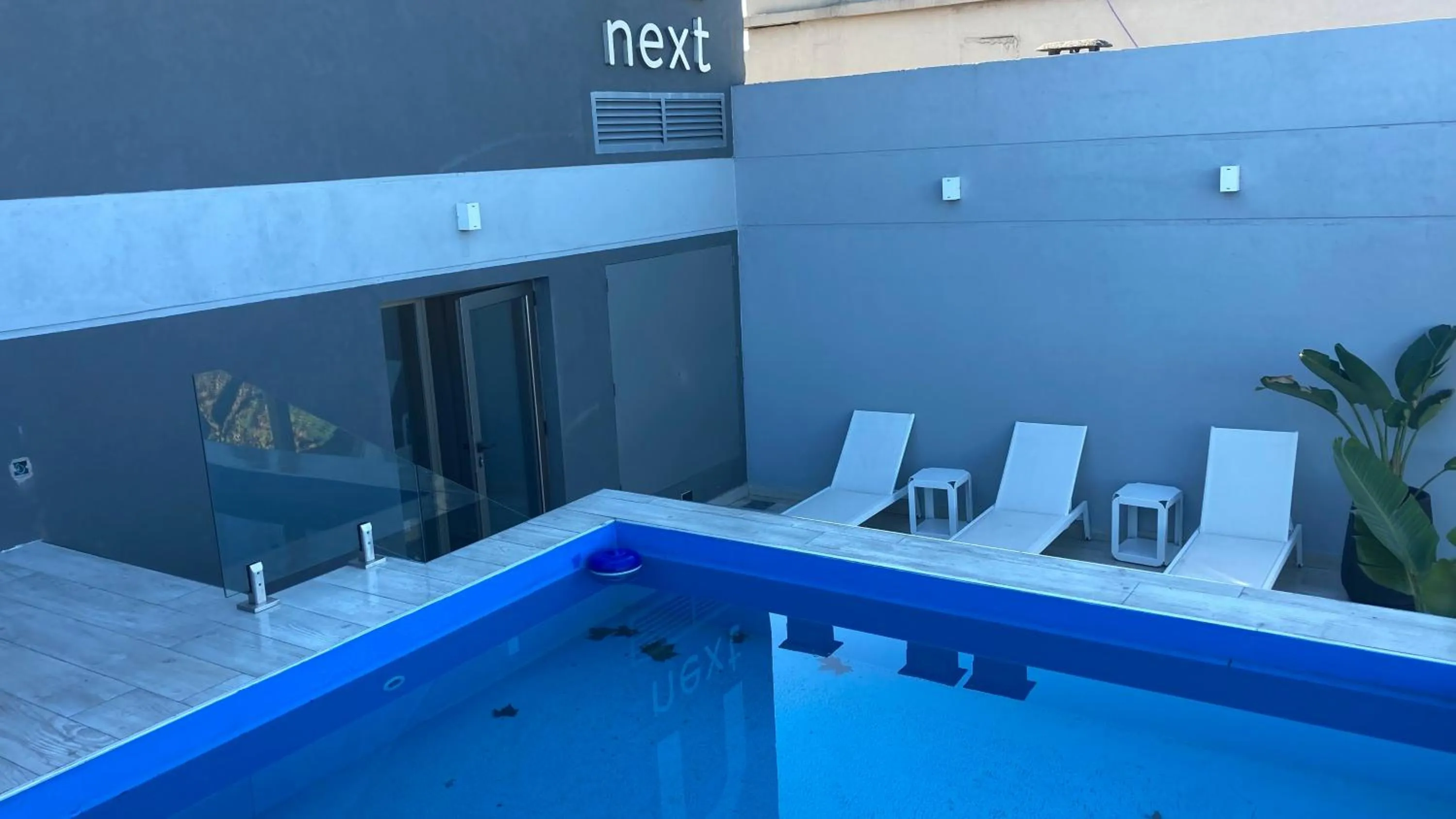 Swimming pool in Babel Pampa