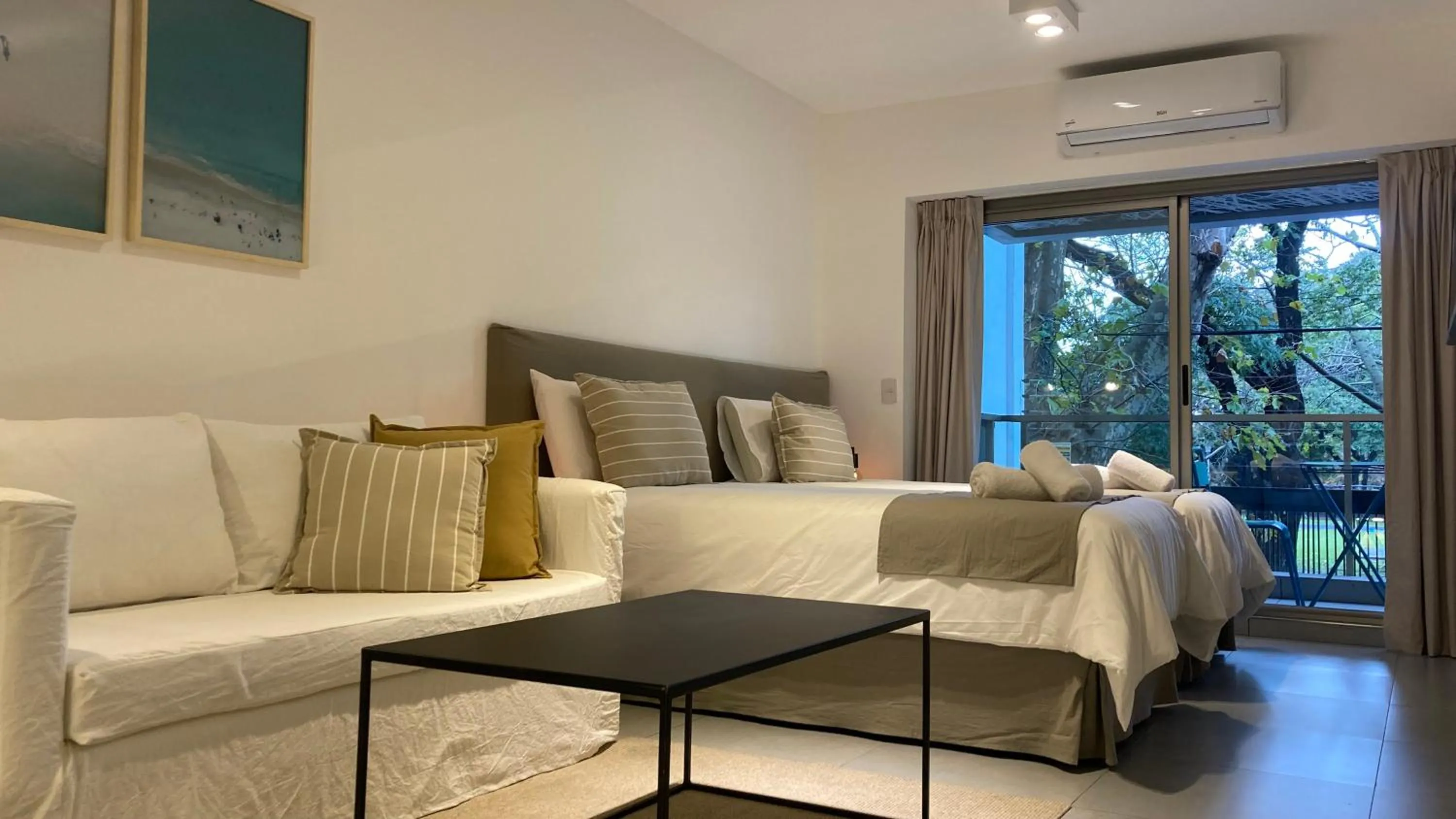 Photo of the whole room in Babel Pampa