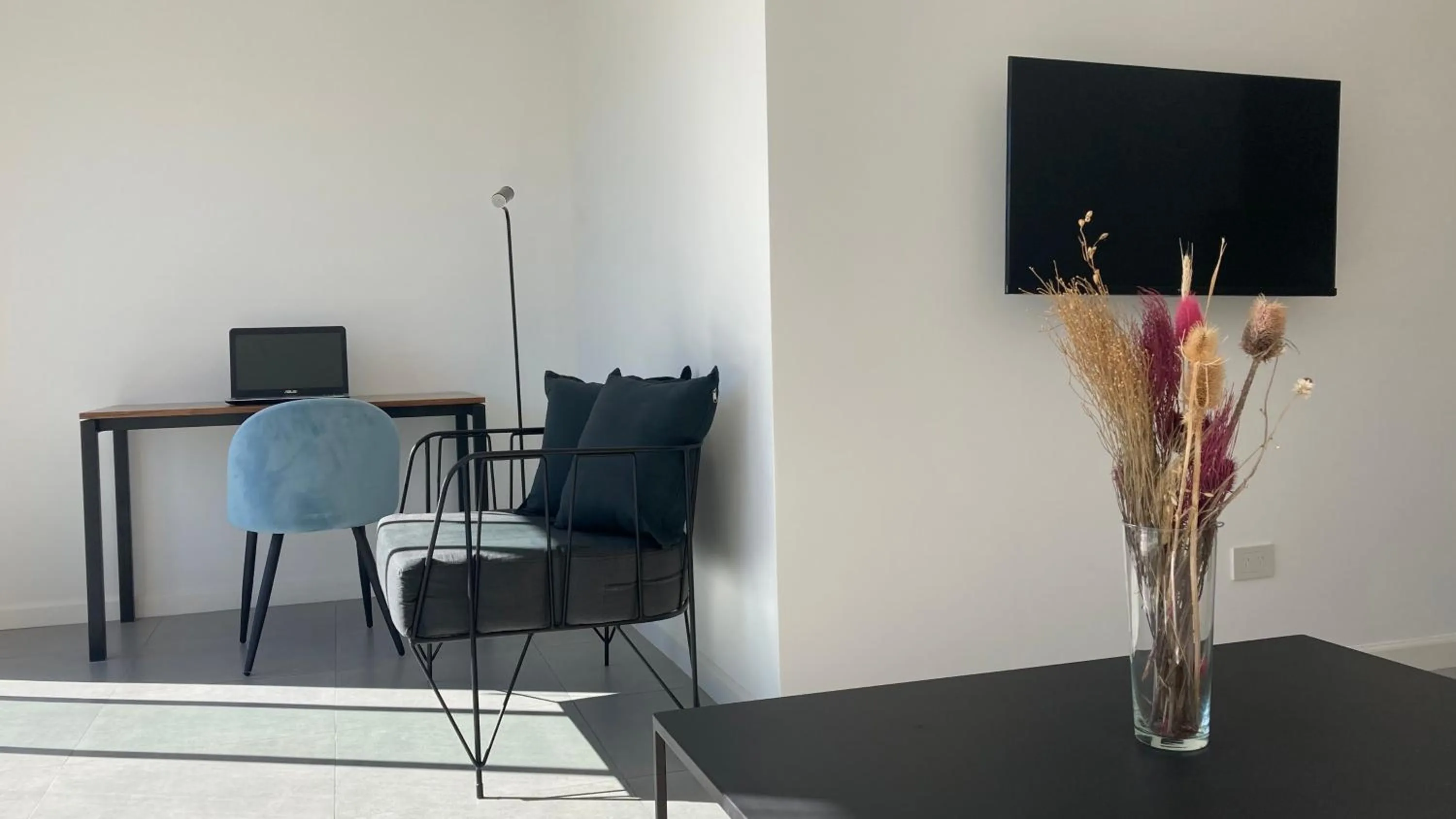 Communal lounge/ TV room in Babel Pampa