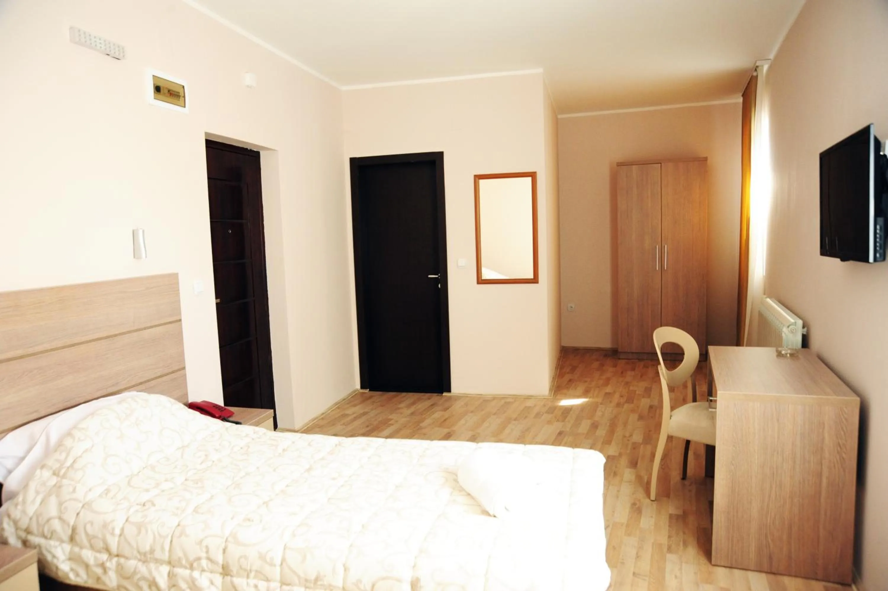 Bed in Garni Hotel Crystal Ice
