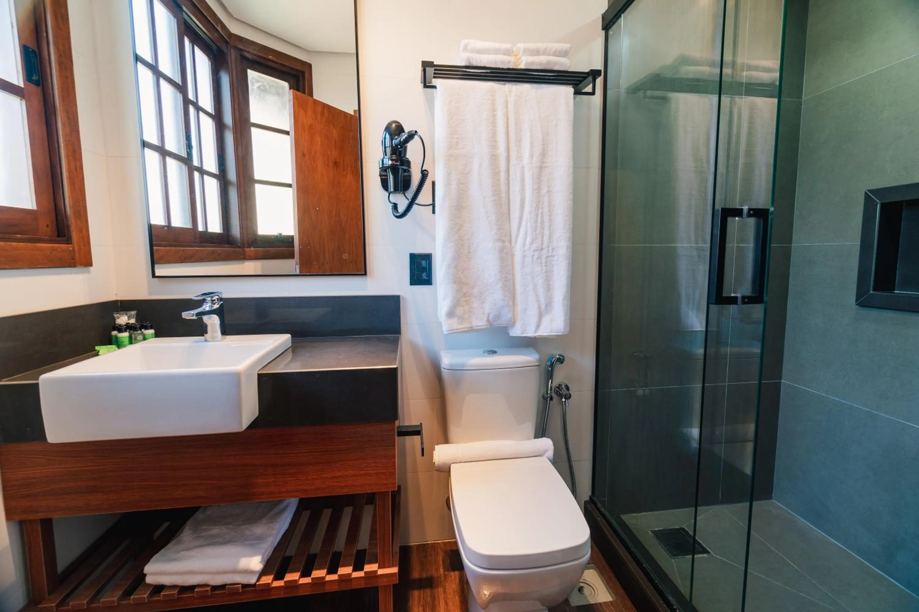 Shower in 249 DESIGN HOTEL