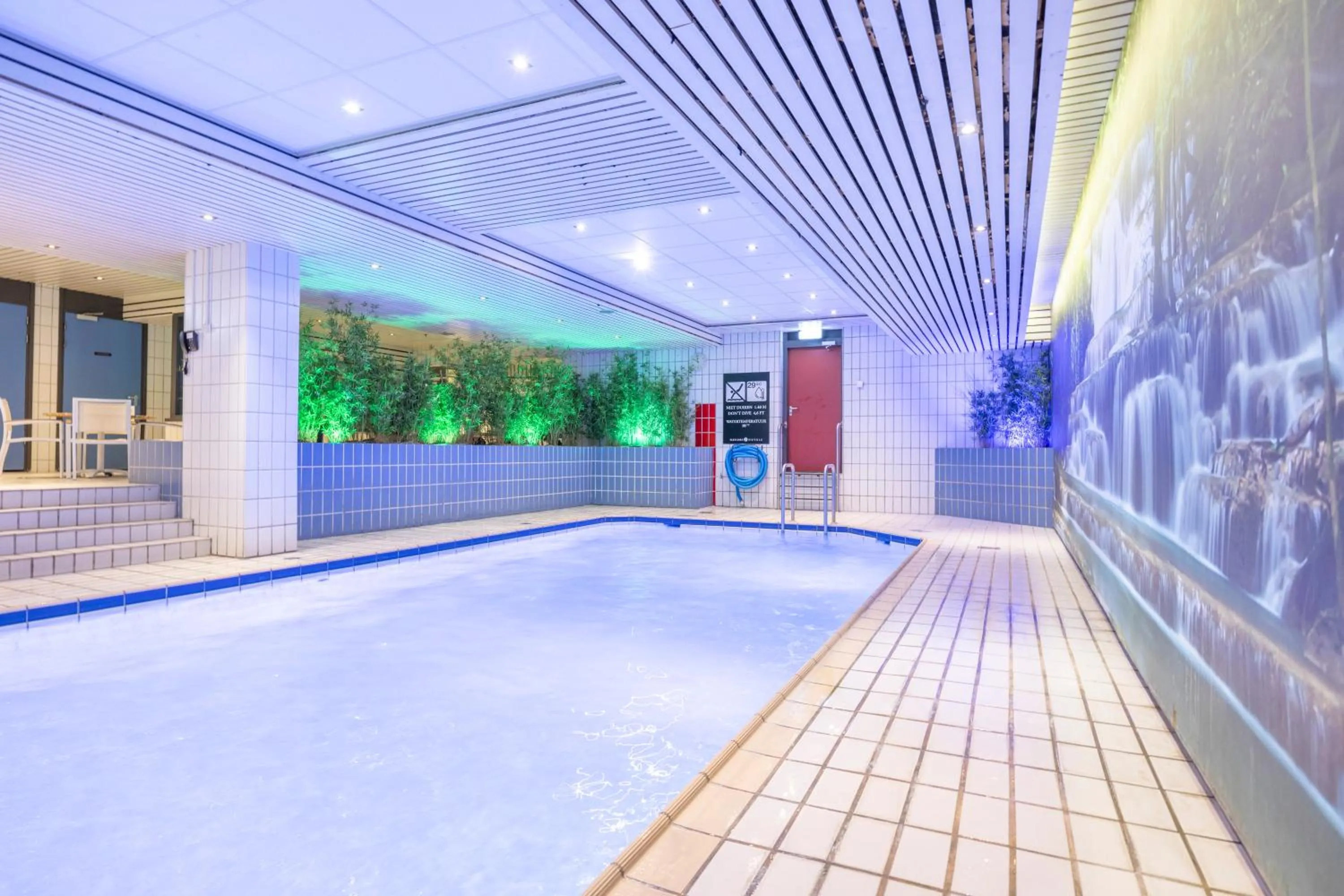 Swimming pool in Fletcher Hotel-Restaurant Nieuwegein-Utrecht