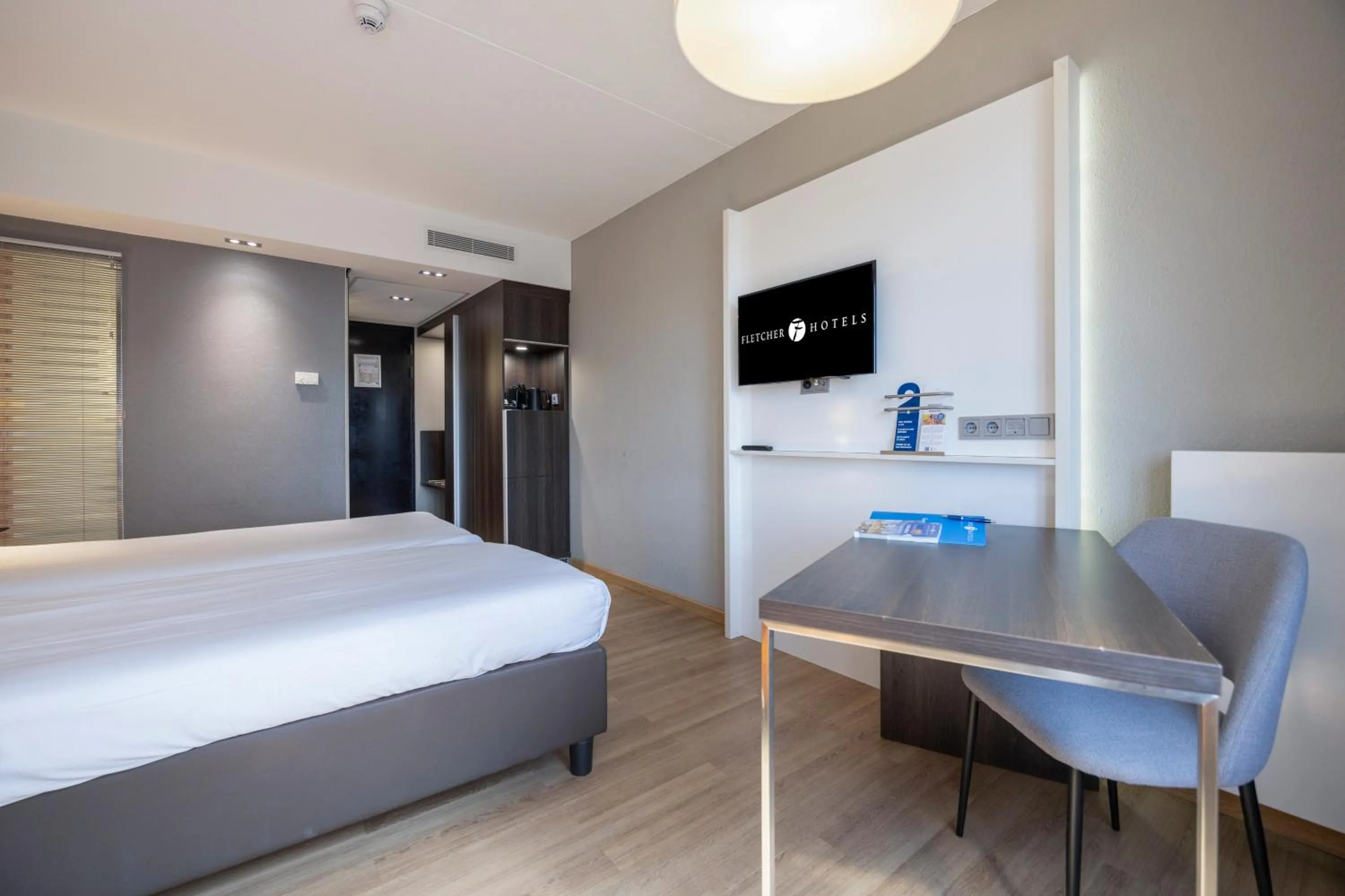 Bed in Fletcher Hotel-Restaurant Nieuwegein-Utrecht