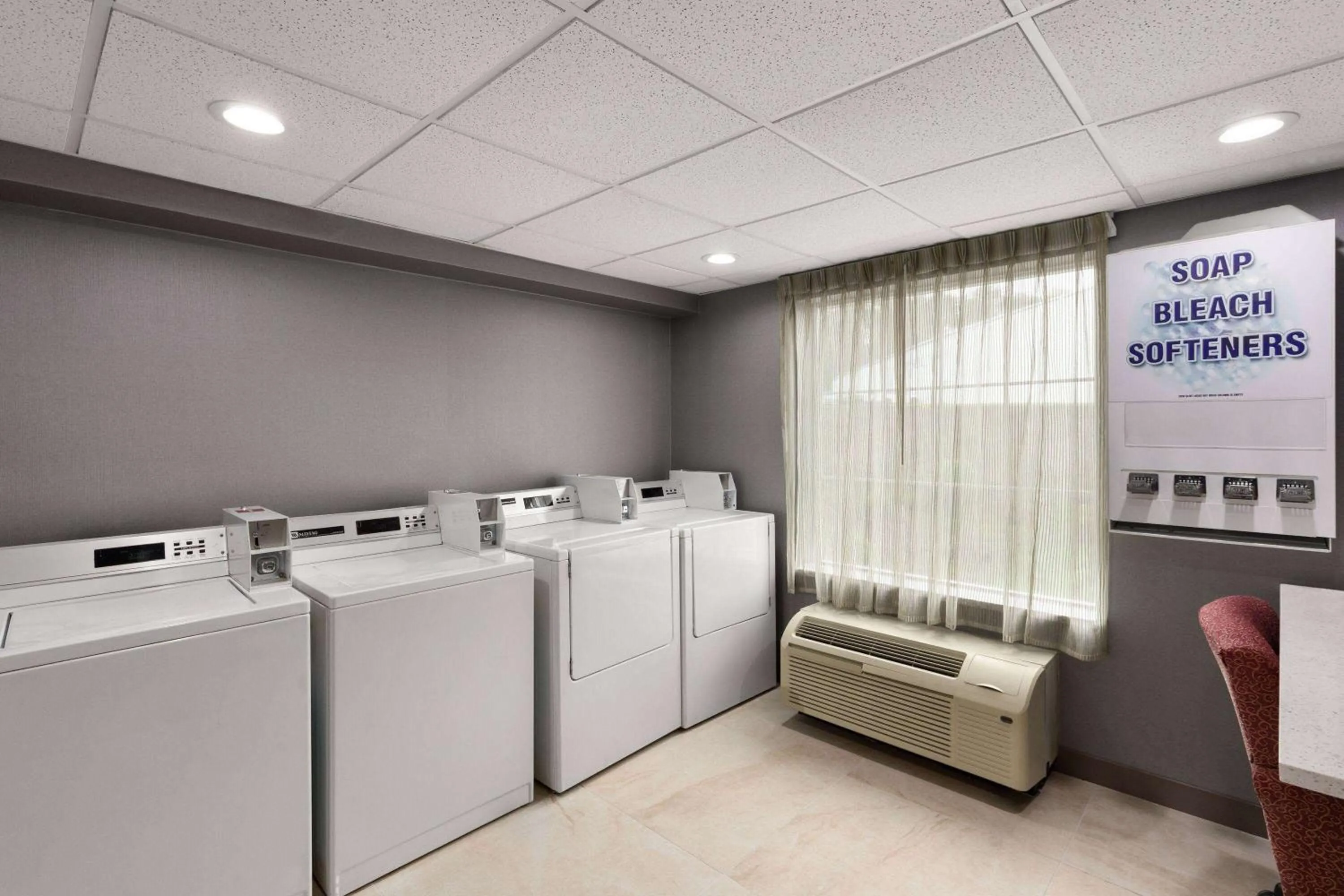 On site in La Quinta by Wyndham Knoxville Central Papermill