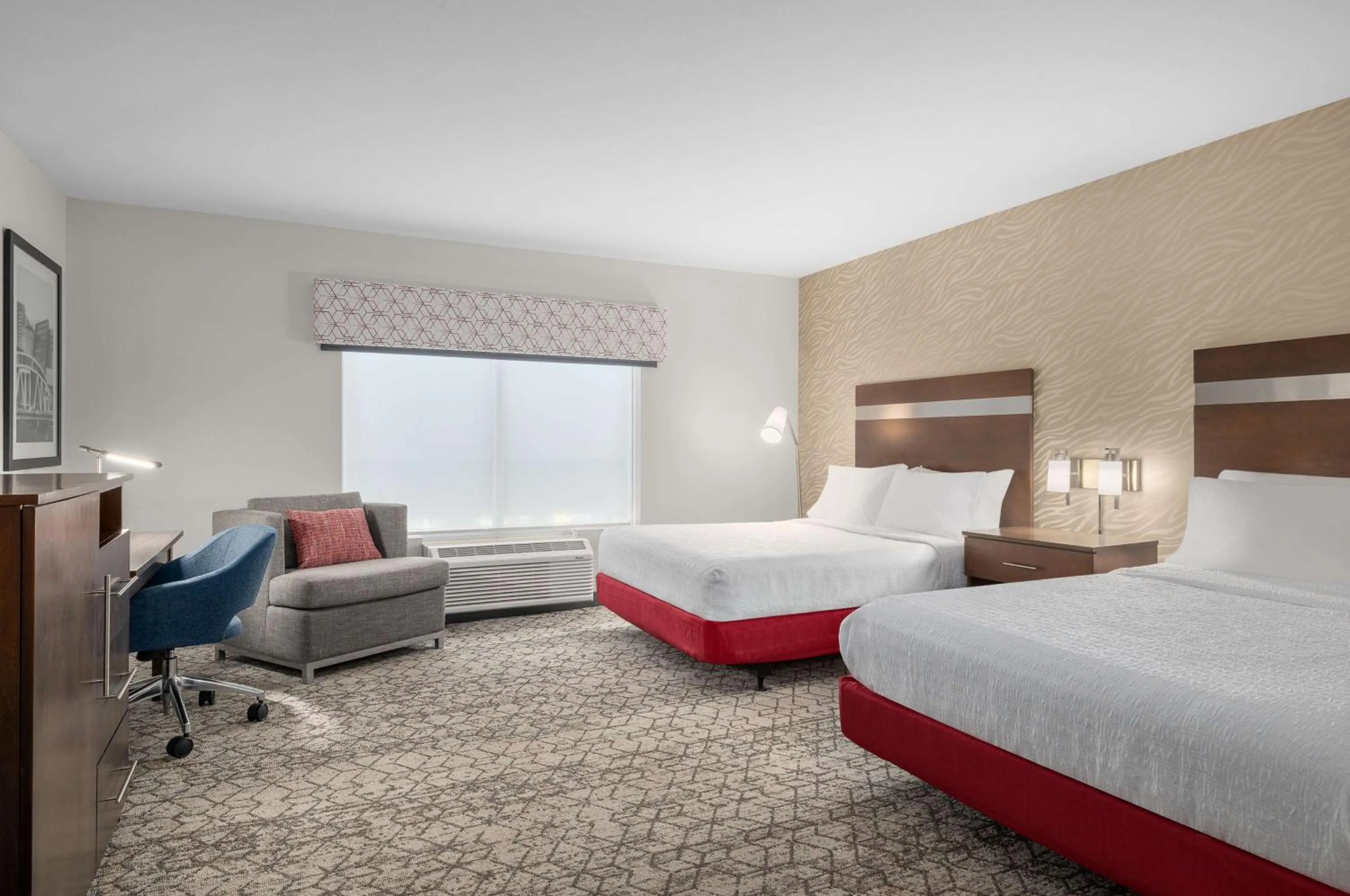 Bed in Hampton Inn Atlanta McDonough