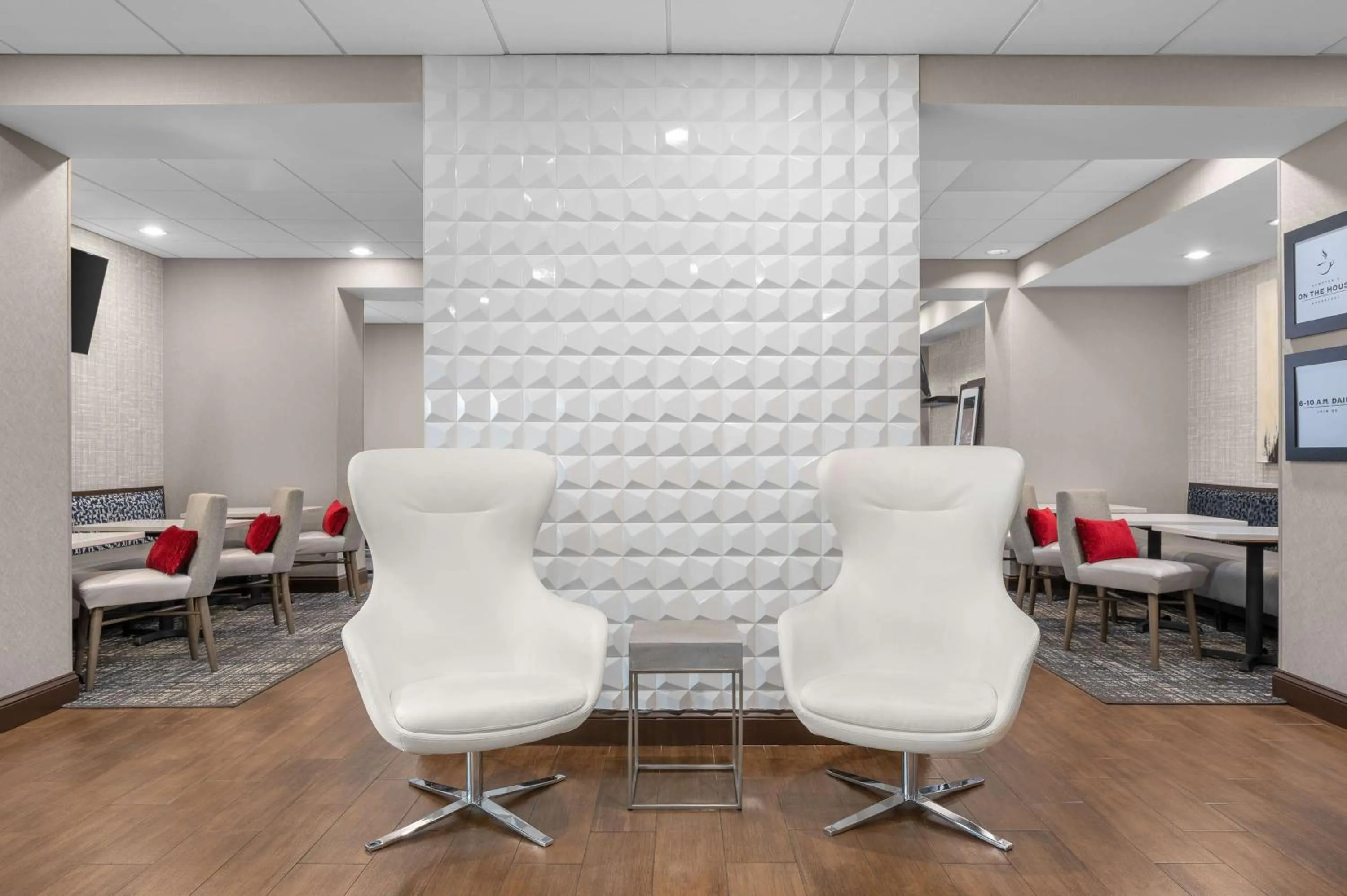 Lobby or reception in Hampton Inn Atlanta McDonough