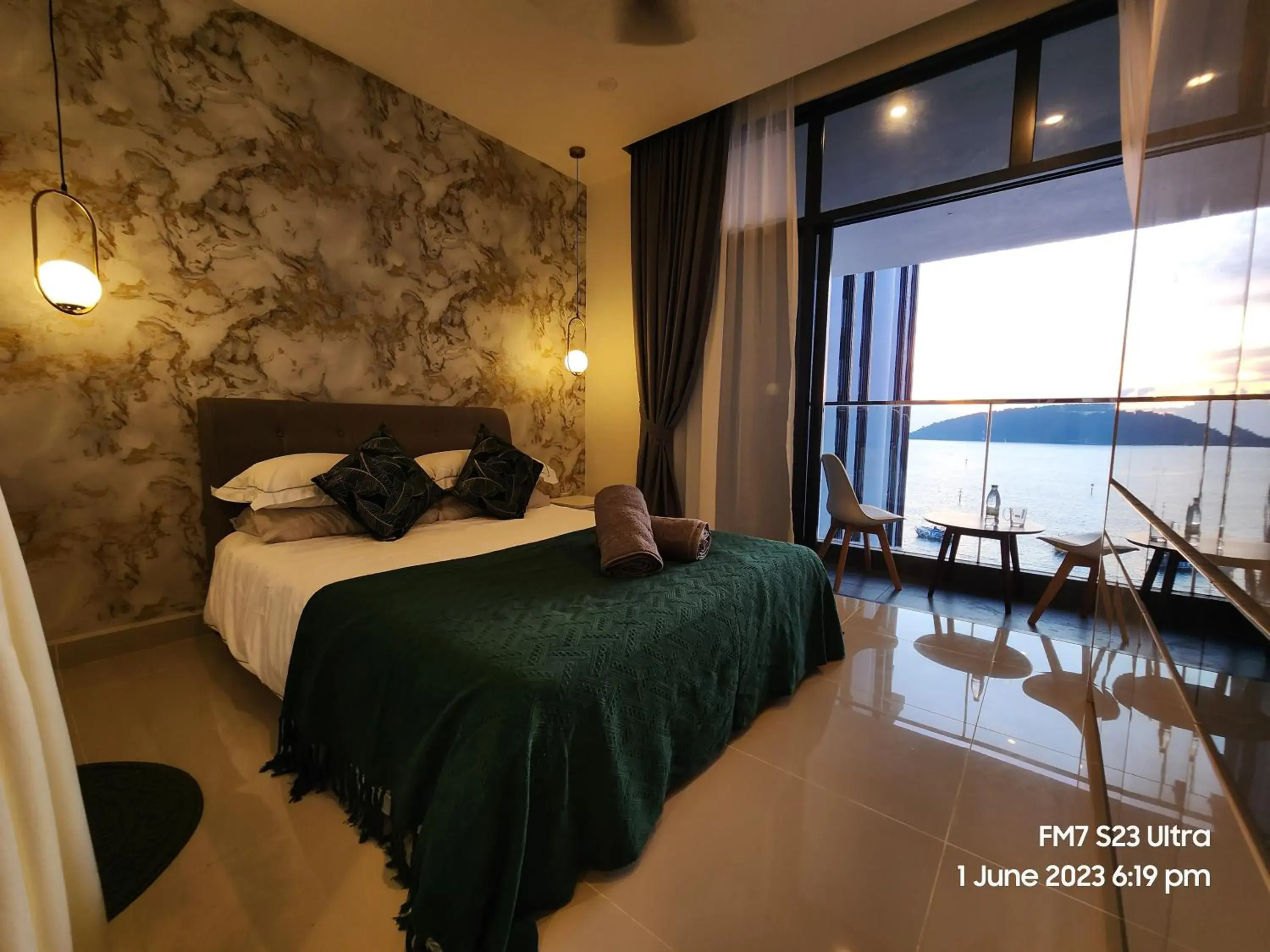 Seaview Luxury Suites at The Shore Kota Kinabalu Seaview Luxury Suites at The Shore Kota Kinabalu