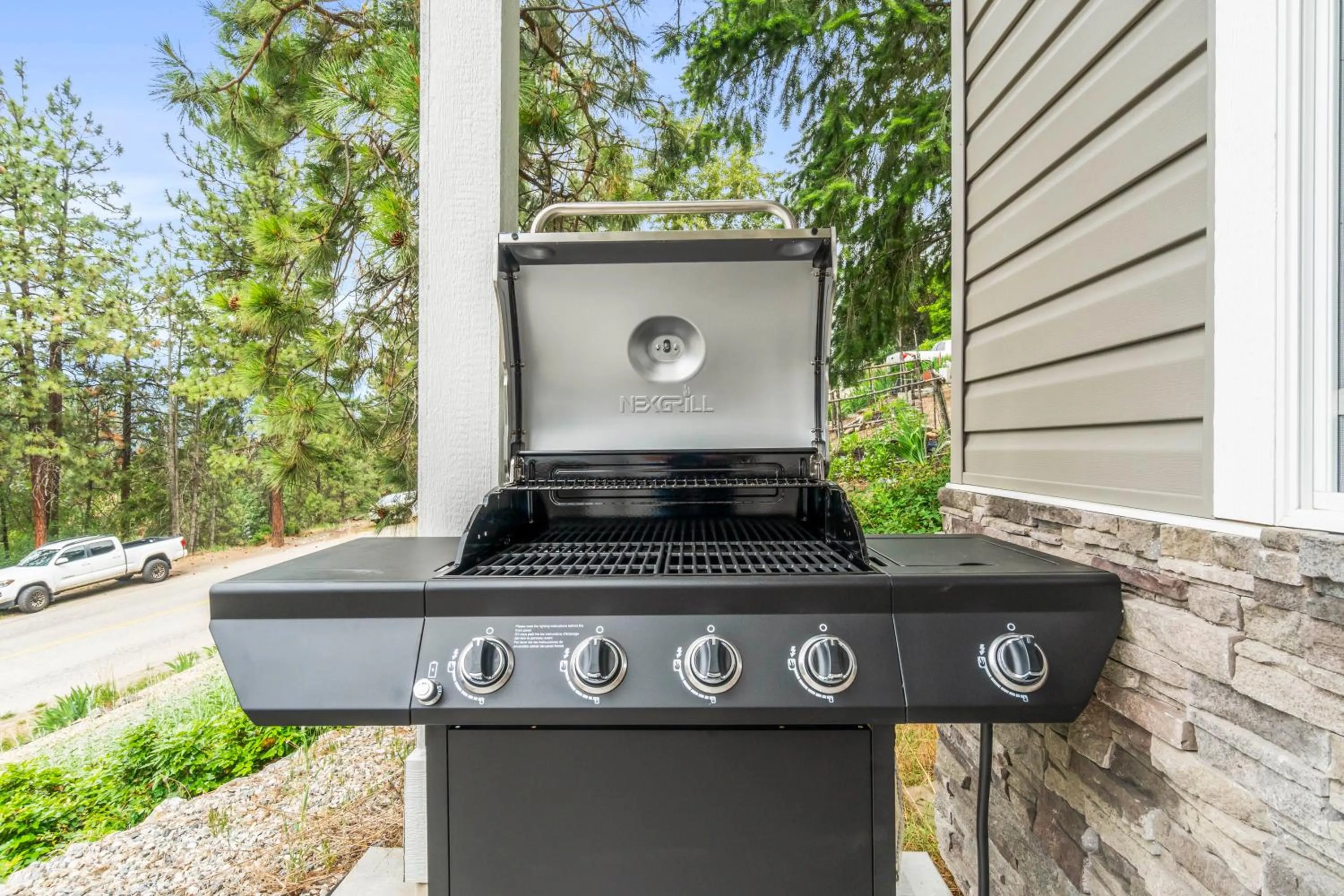 BBQ facilities in Heaven's Haven