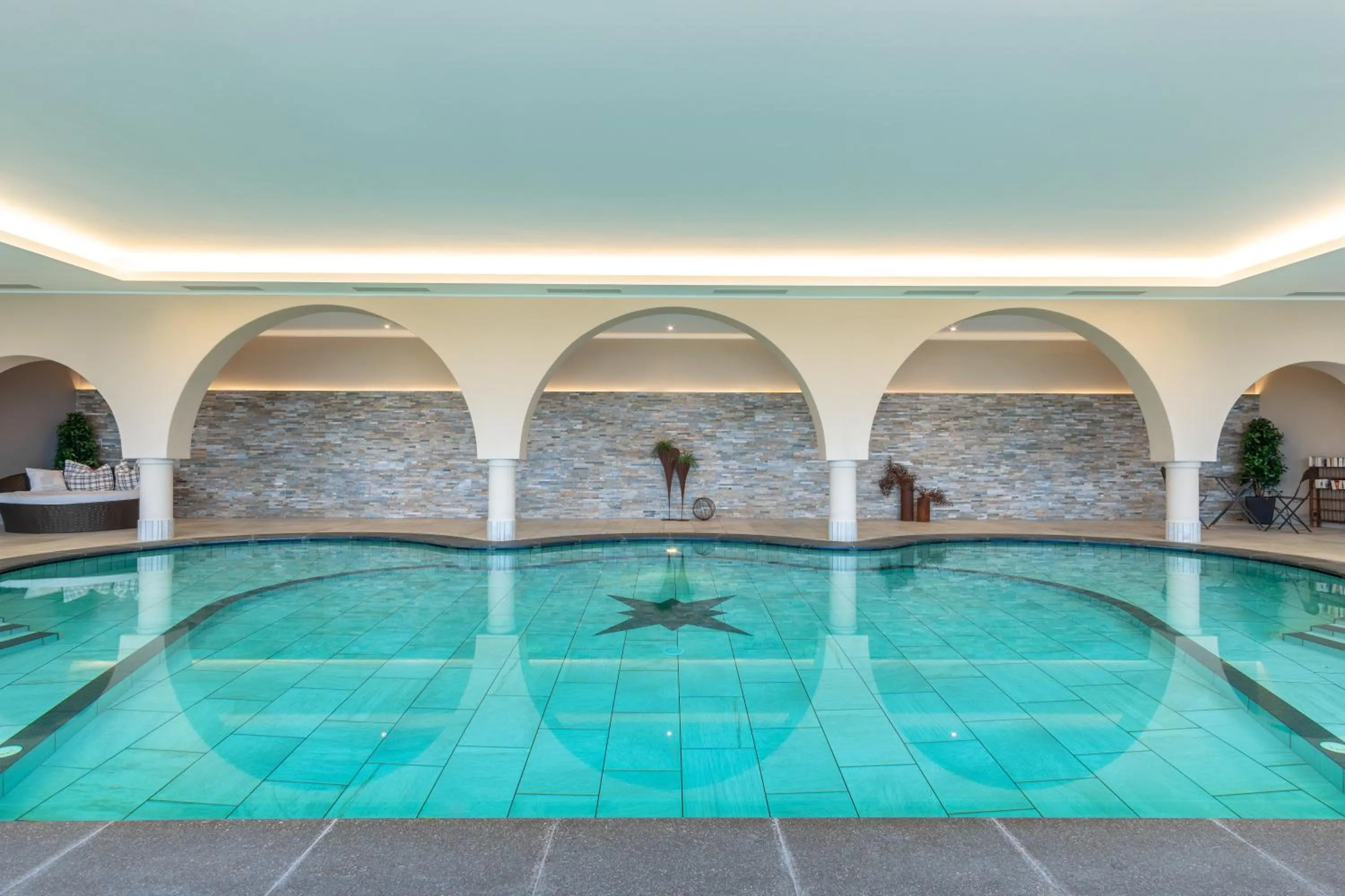 Swimming pool in Hotel Garni Katnau