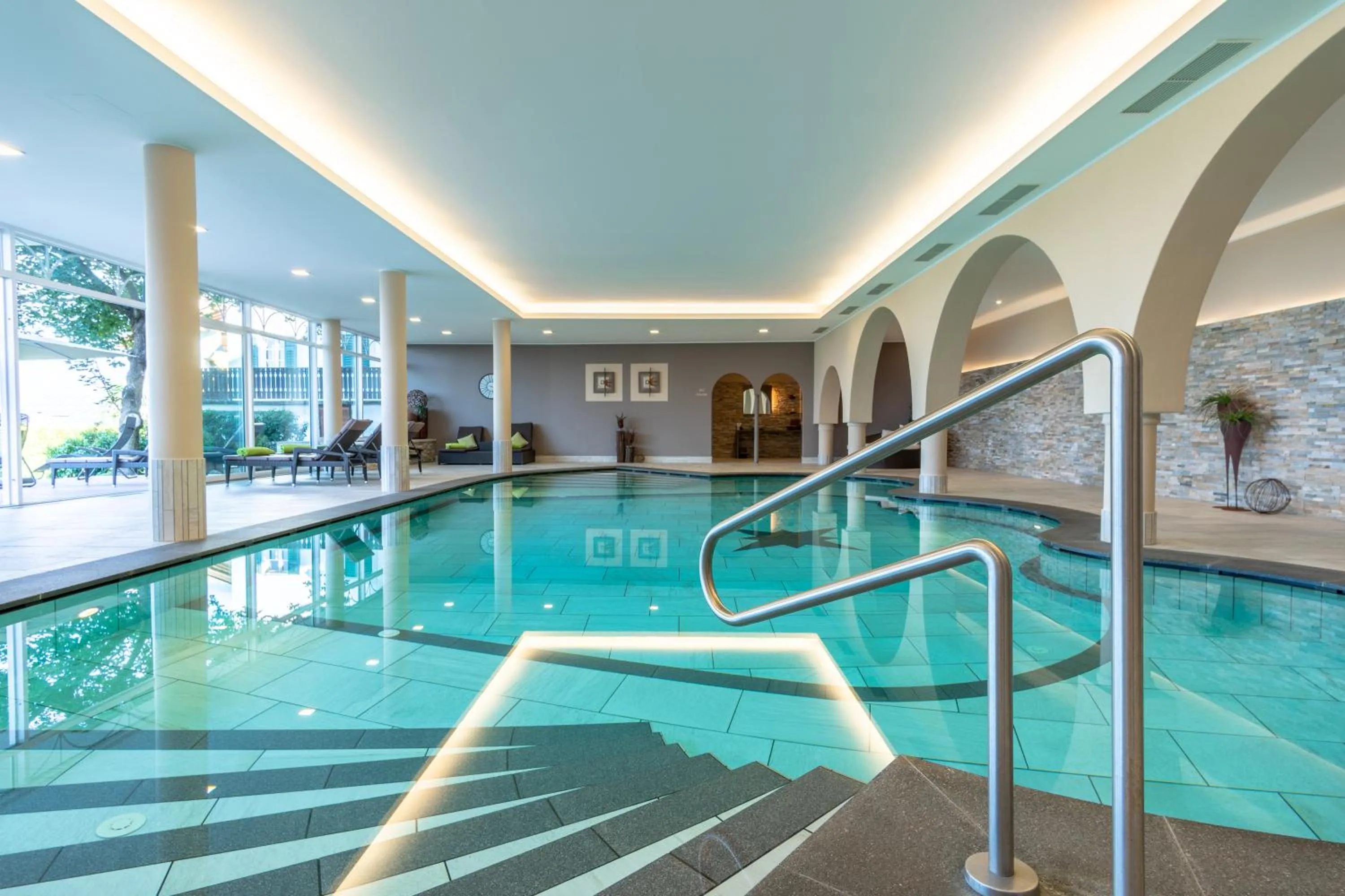 Swimming pool in Hotel Garni Katnau