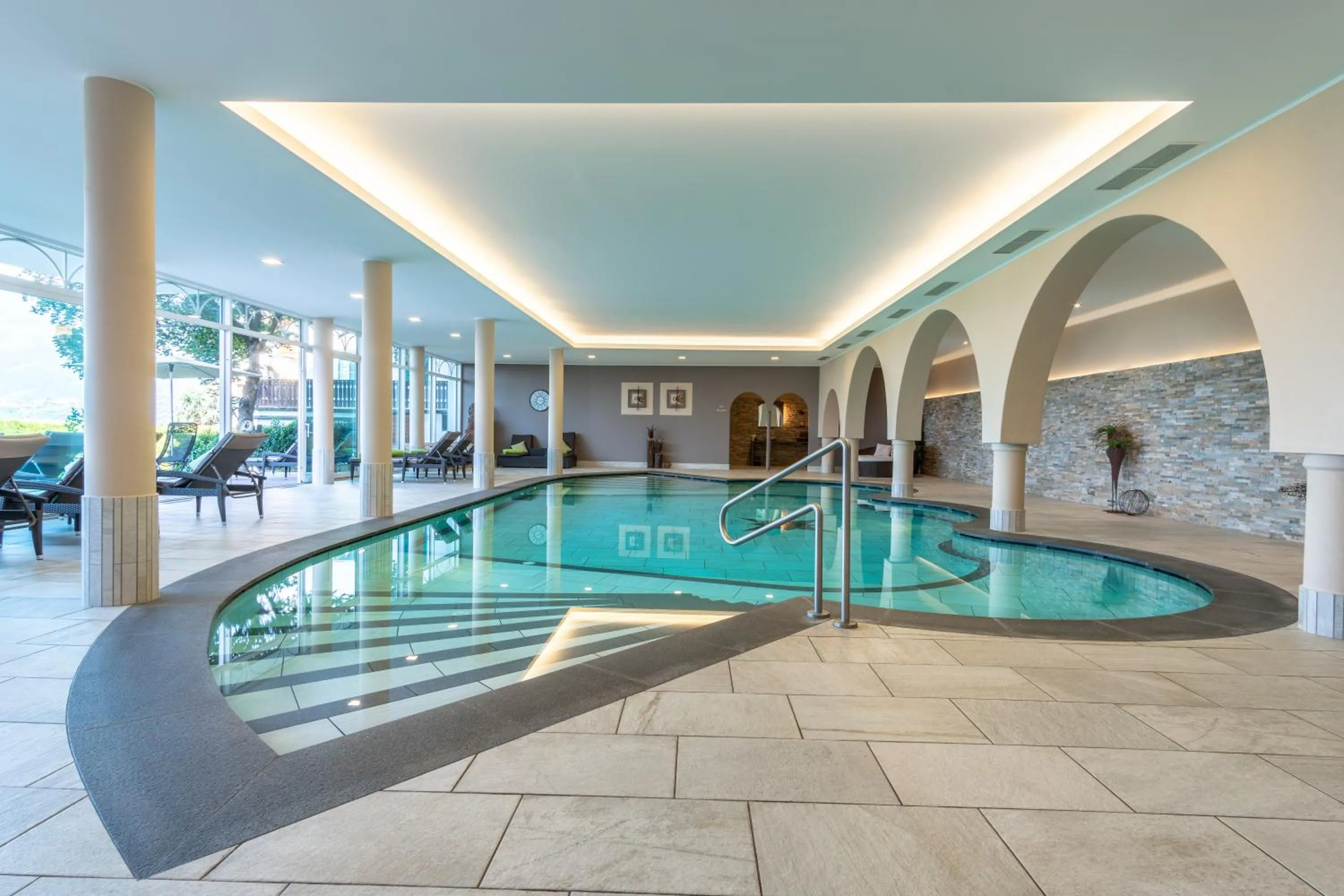 Swimming pool in Hotel Garni Katnau