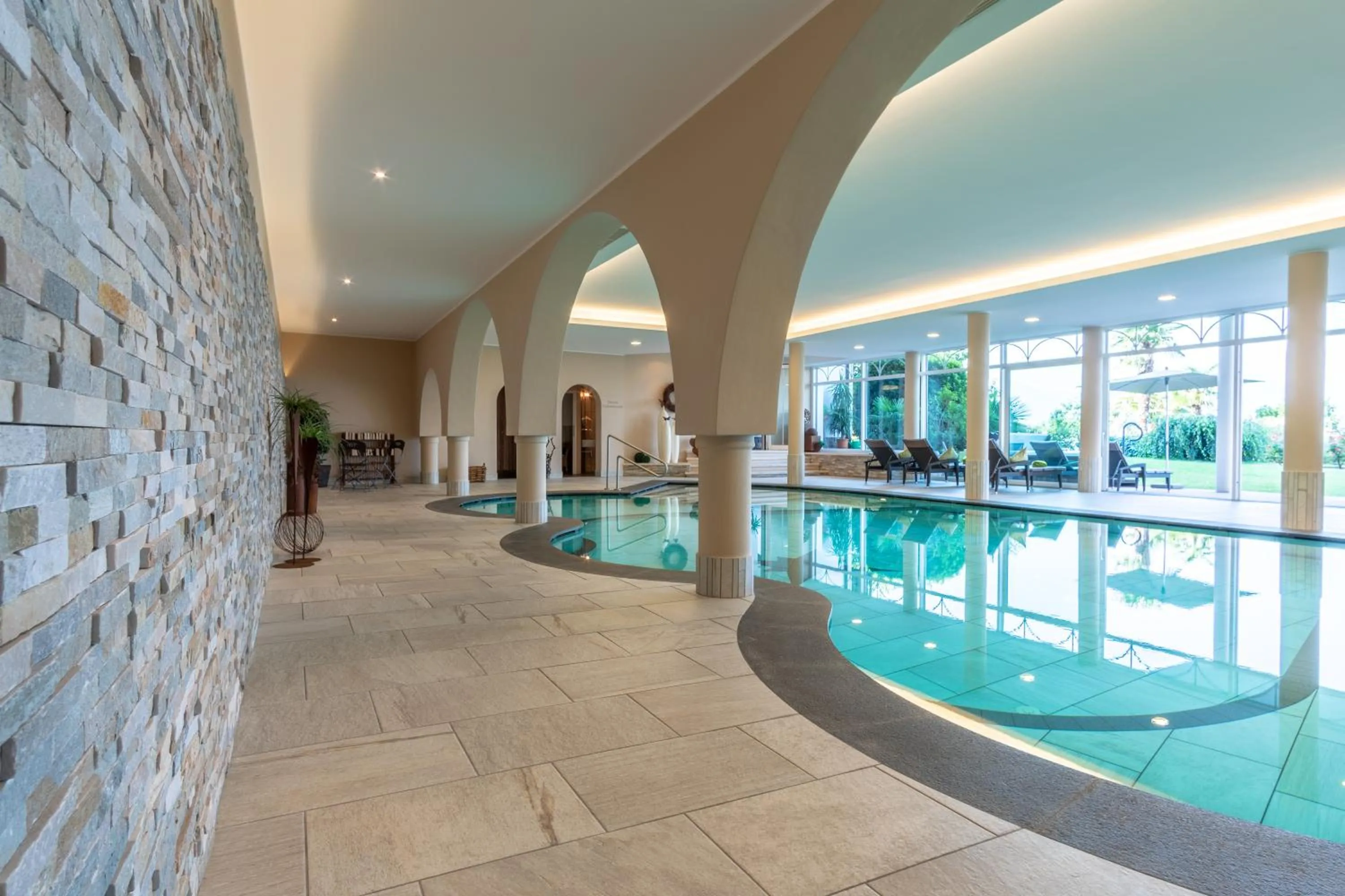 Swimming pool in Hotel Garni Katnau