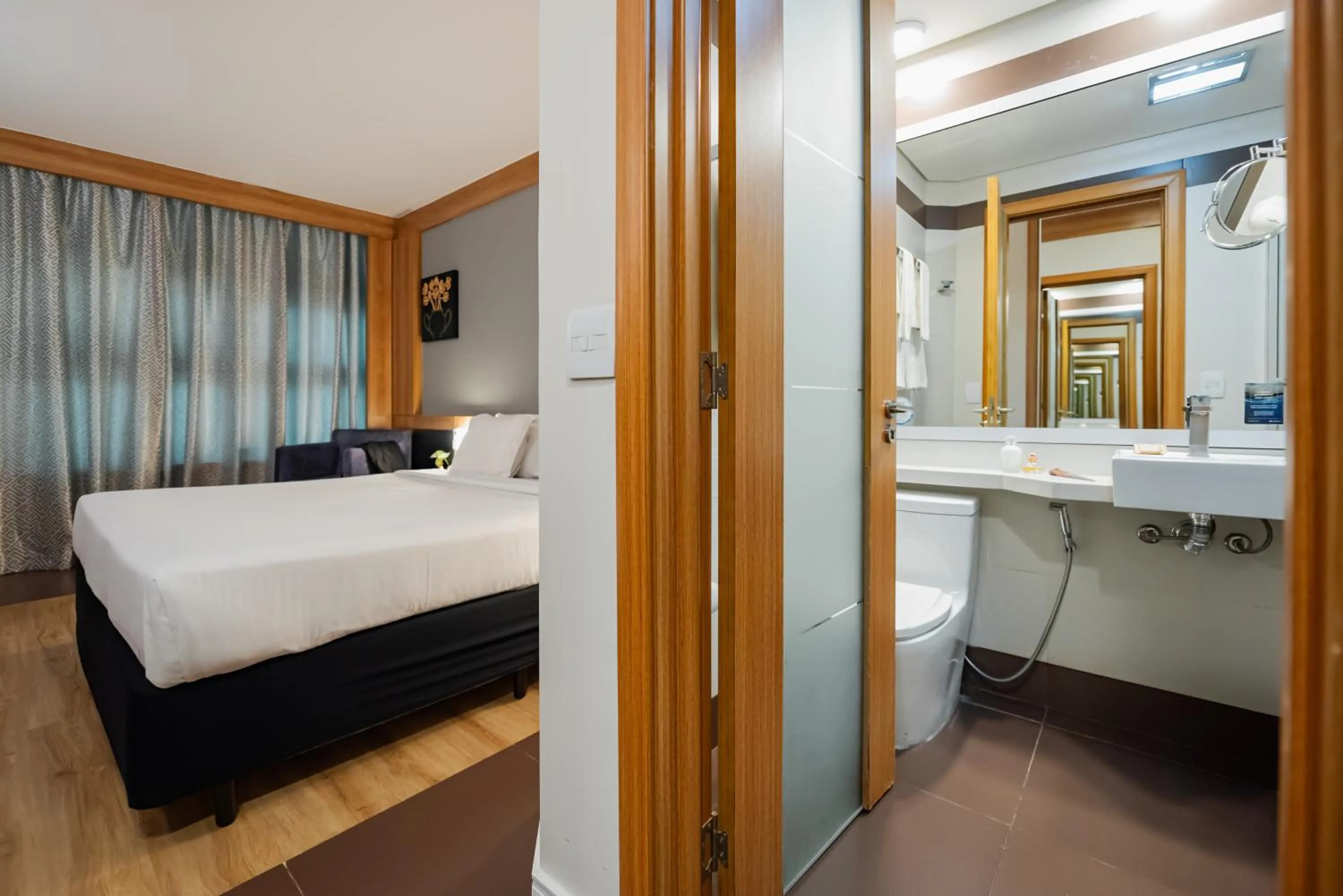 Photo of the whole room, Bed in Intercity Vinhedo