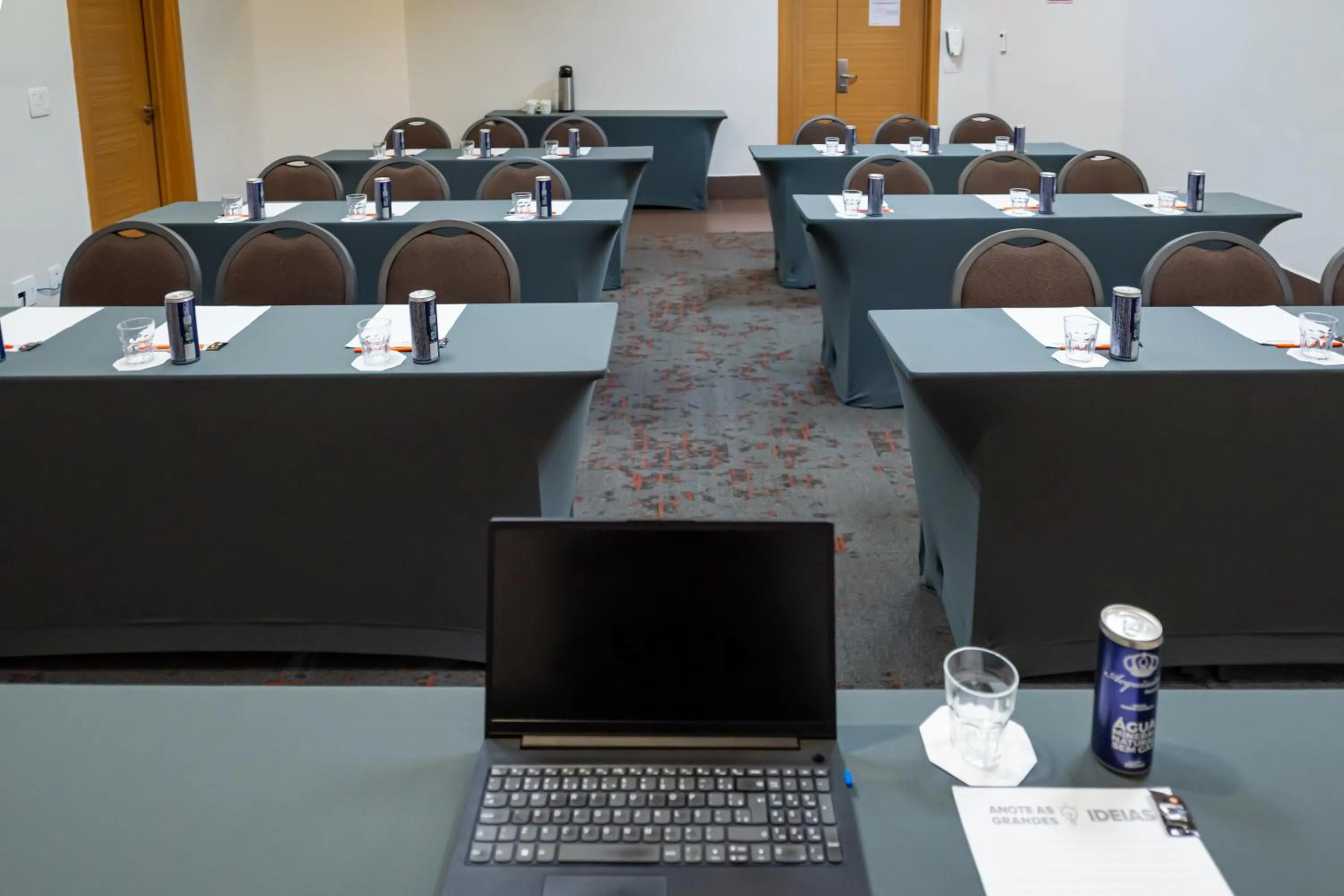 Meeting/conference room in Intercity Vinhedo