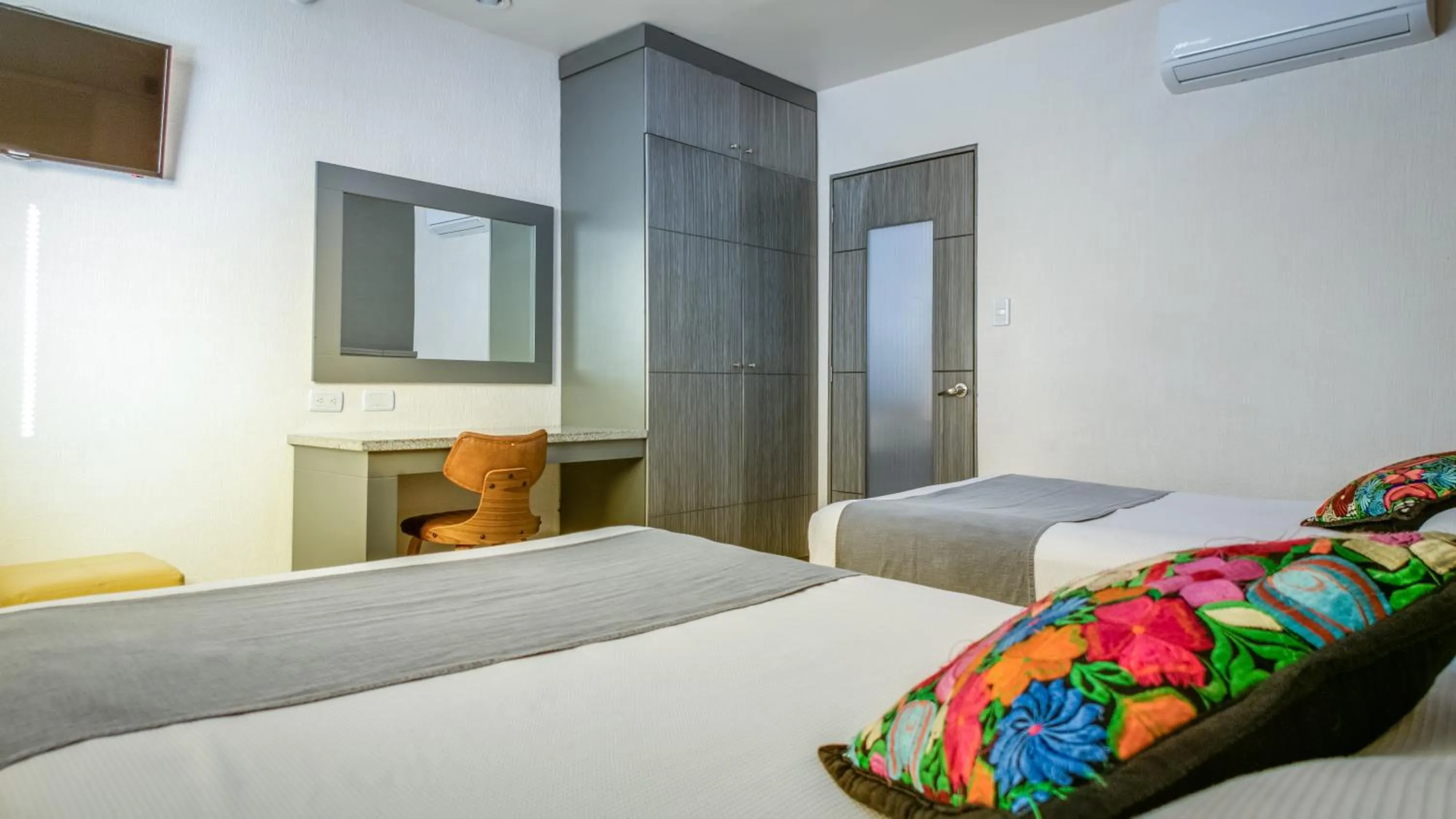 Off site, Bed in Homesuites Rotarismo