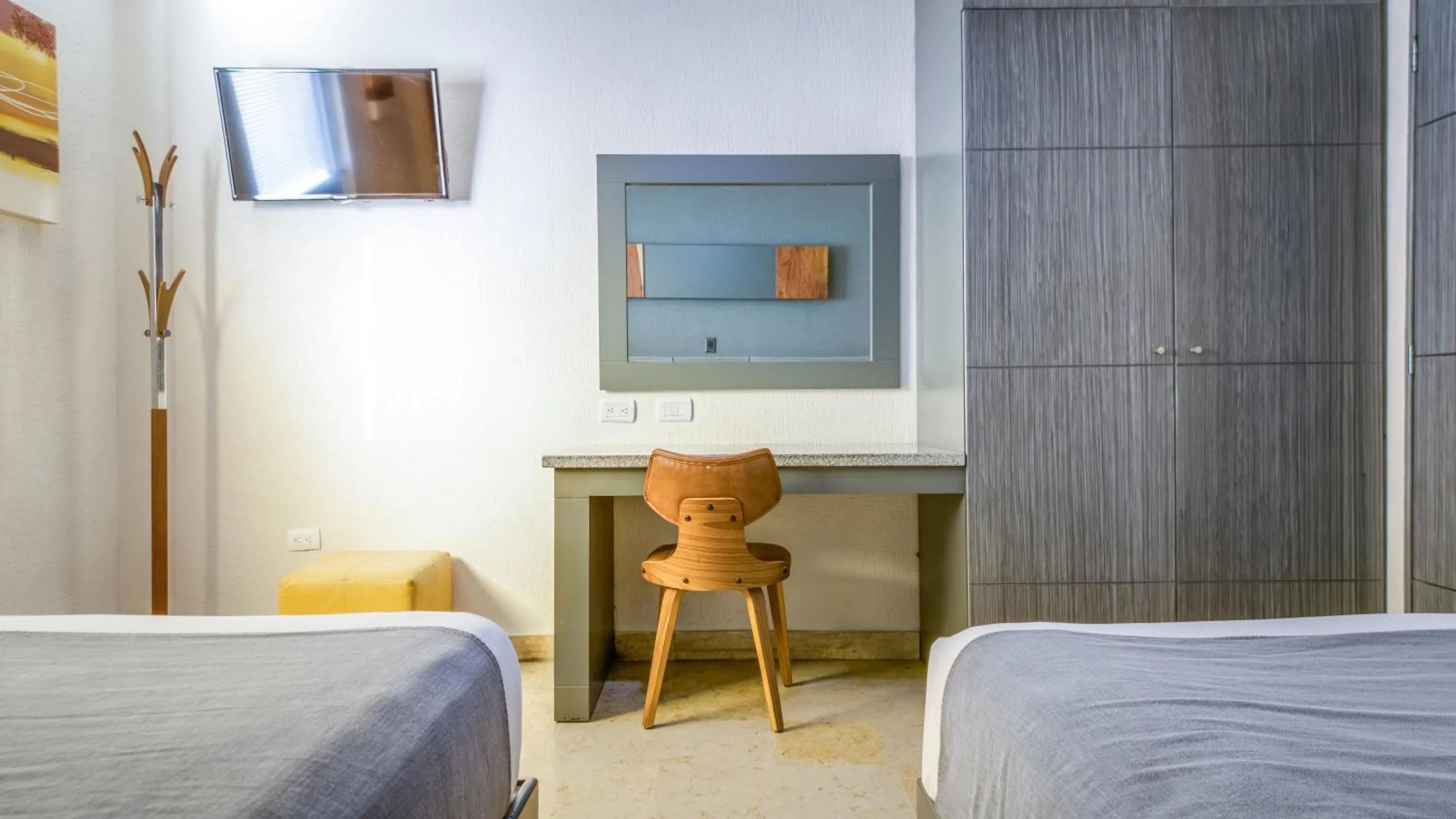 Toilet, Bed in Homesuites Rotarismo