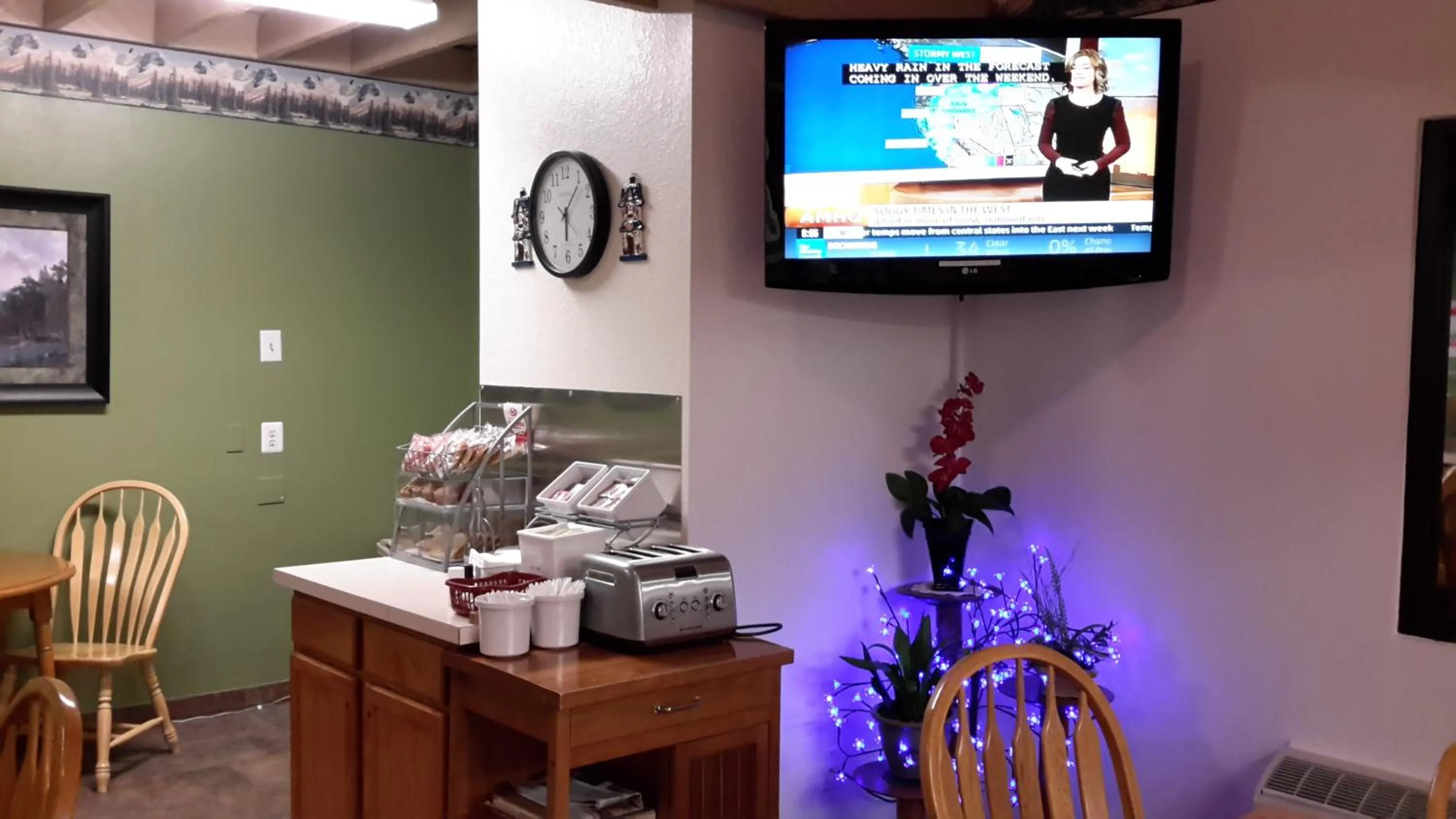 Lobby or reception in Super 8 by Wyndham Cut Bank