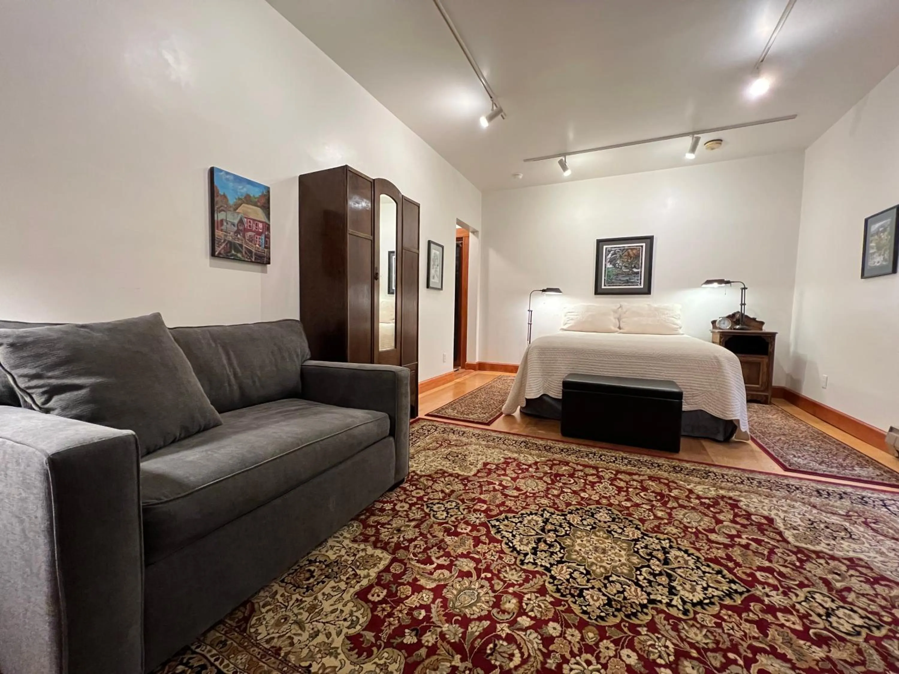 Bed in Inn At Creek Street