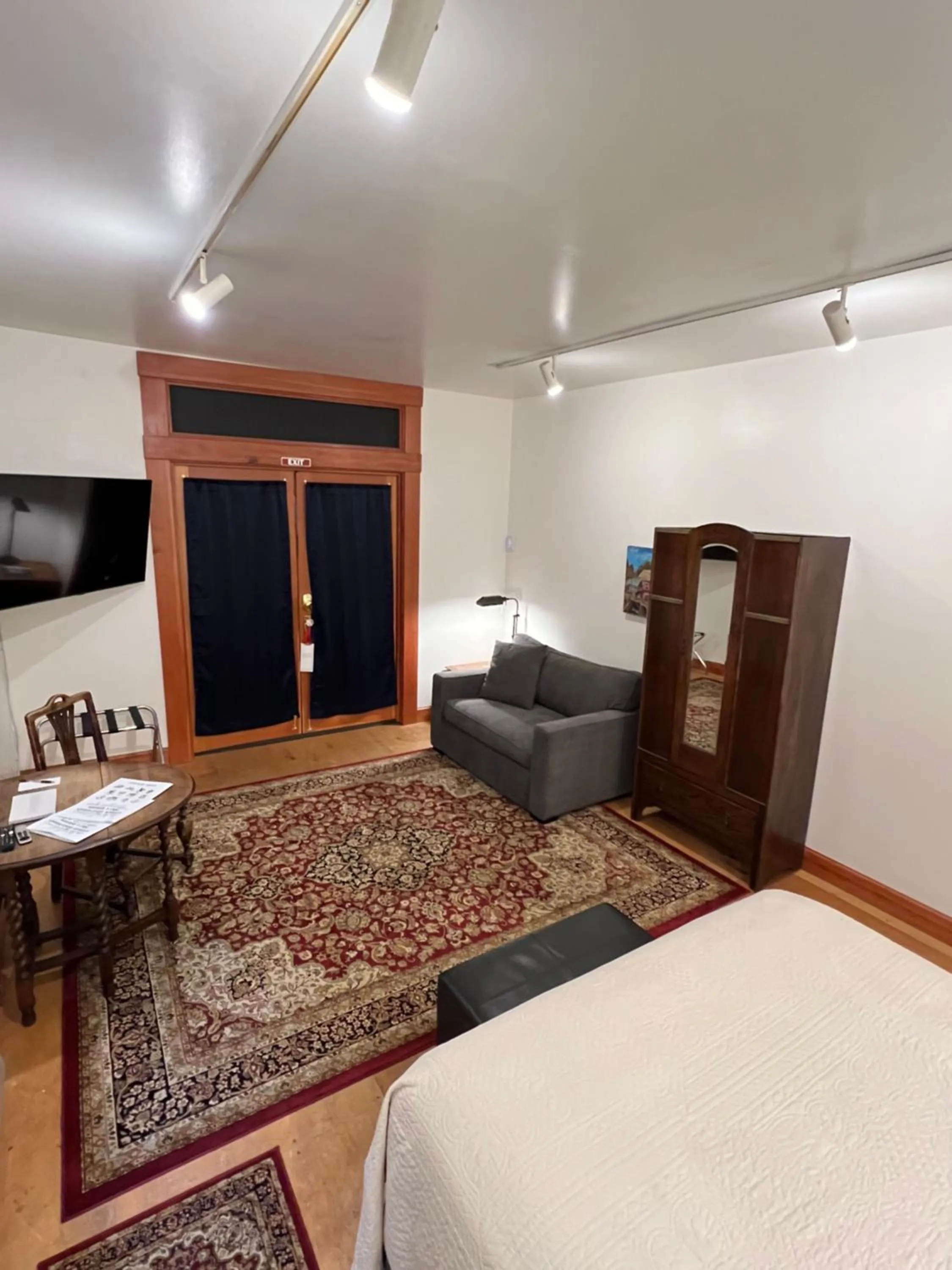 TV and multimedia, Bed in Inn At Creek Street