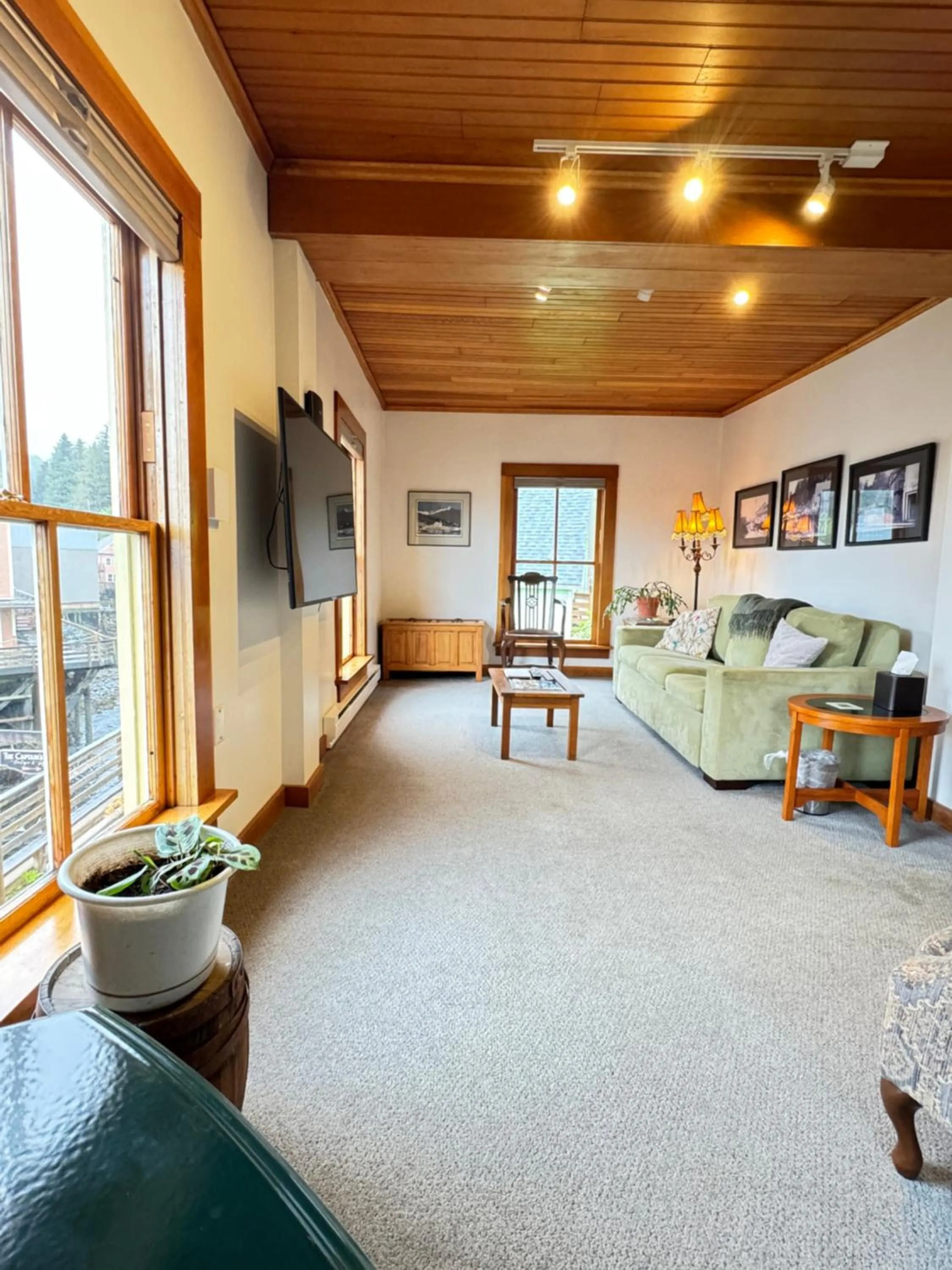 TV and multimedia in Inn At Creek Street