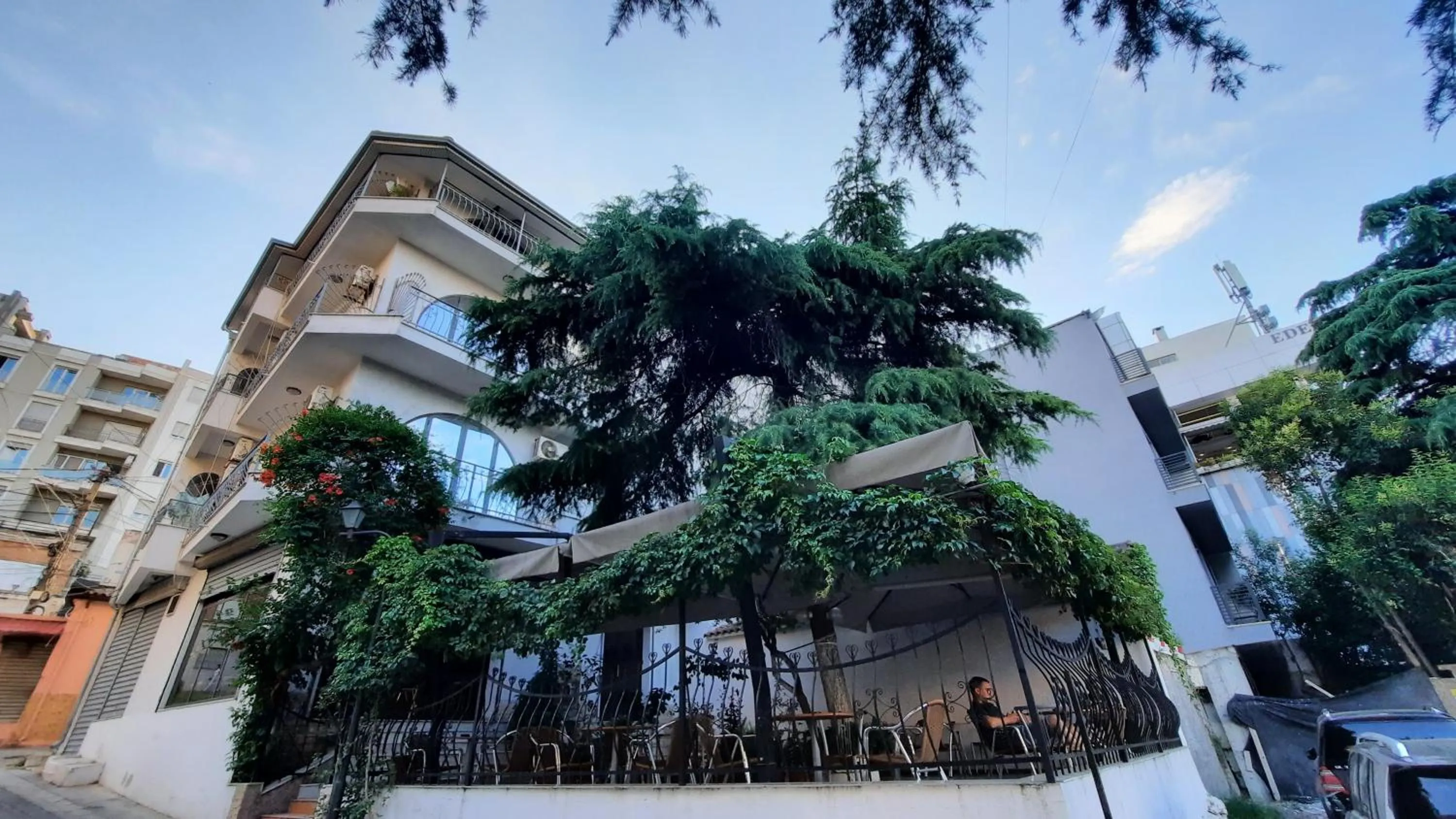 Property building in ~Villa Gloria~