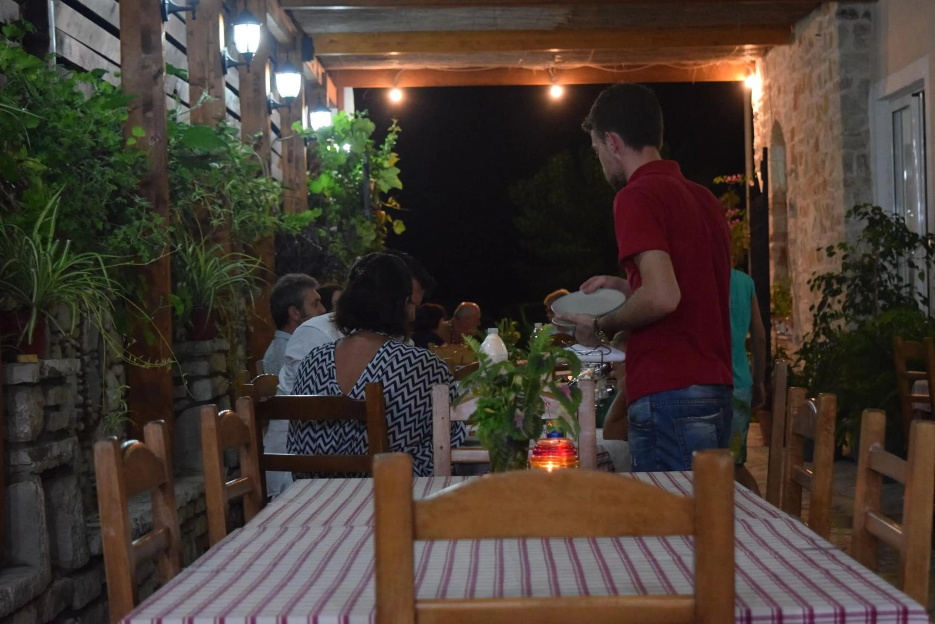 Restaurant/places to eat in Hotel Kolagji