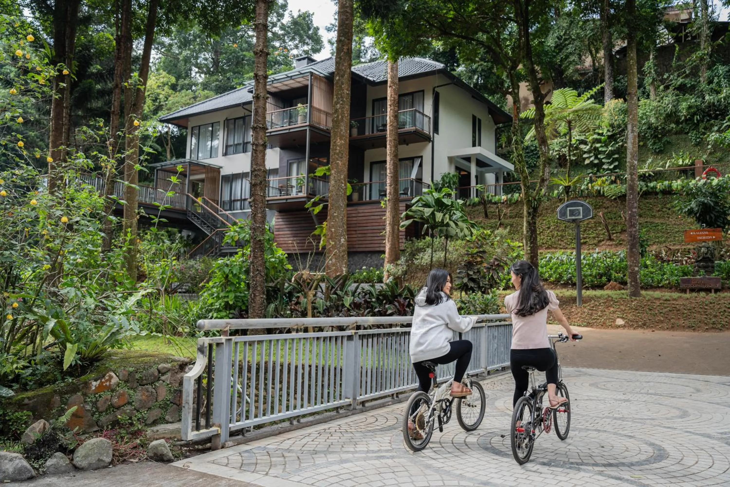 Cycling in Plataran Puncak Residences