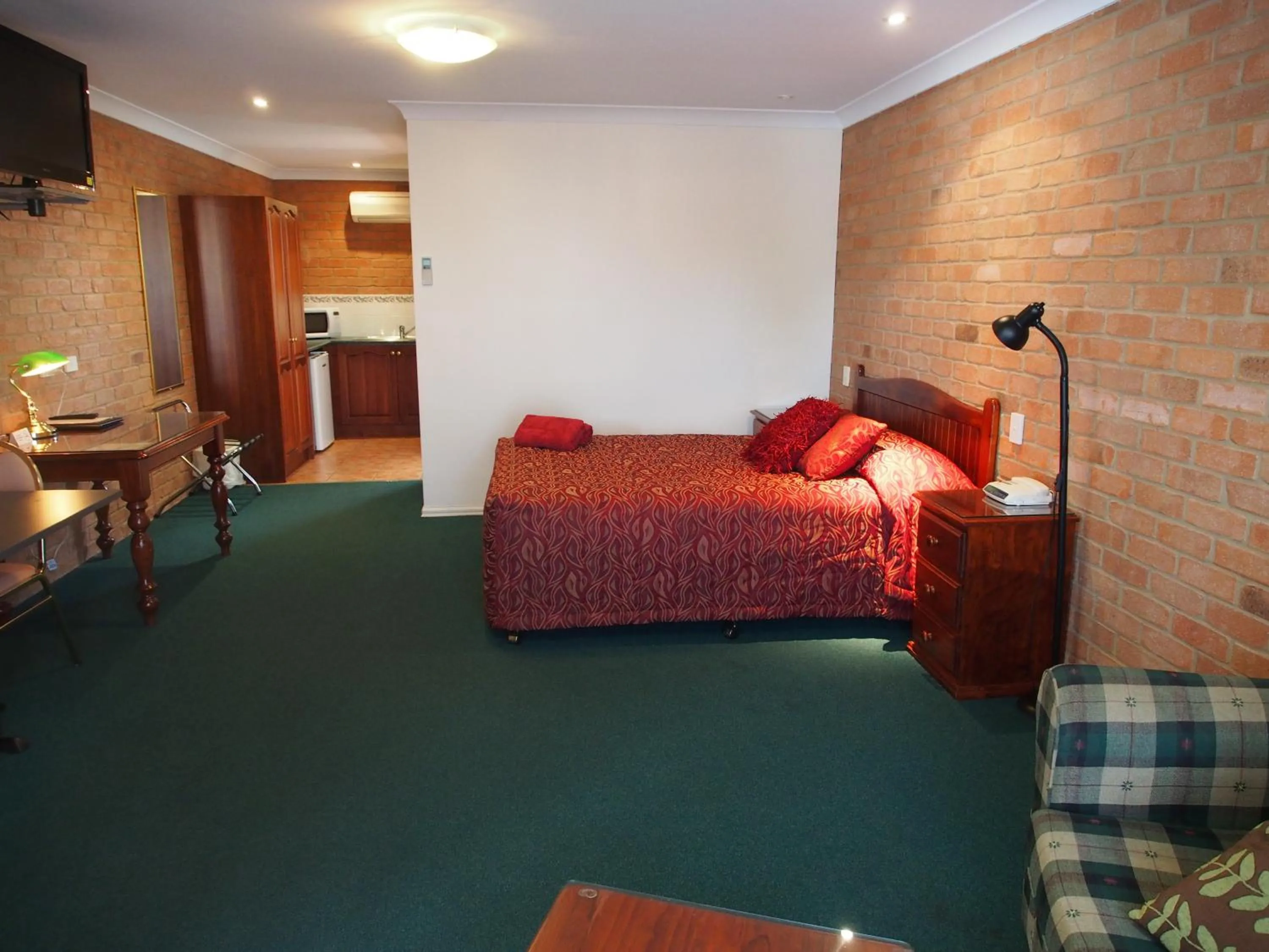Photo of the whole room in Cobar Town & Country Motor Inn