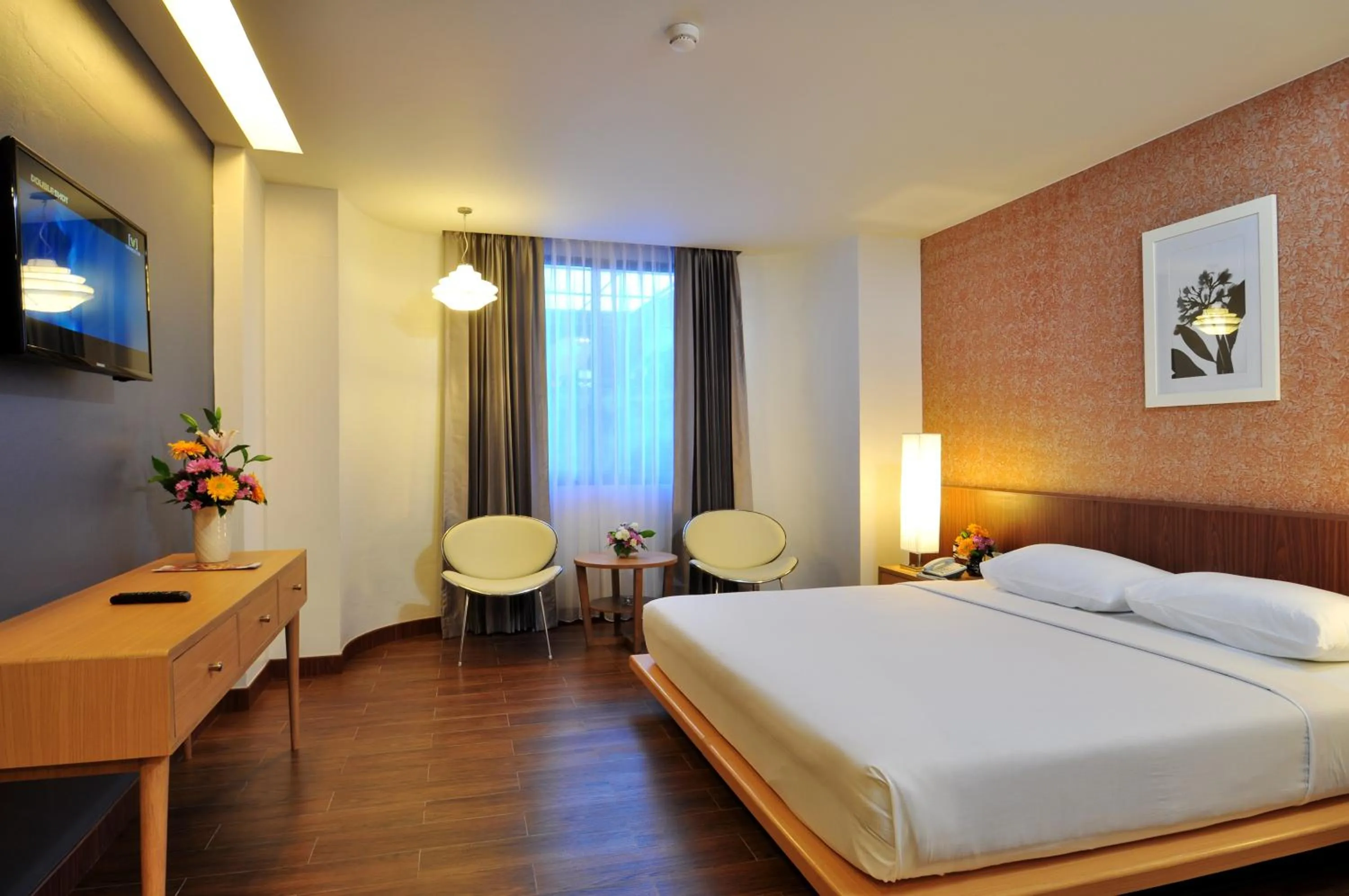 Property building, Bed in Flipper Lodge Hotel - SHA Extra Plus