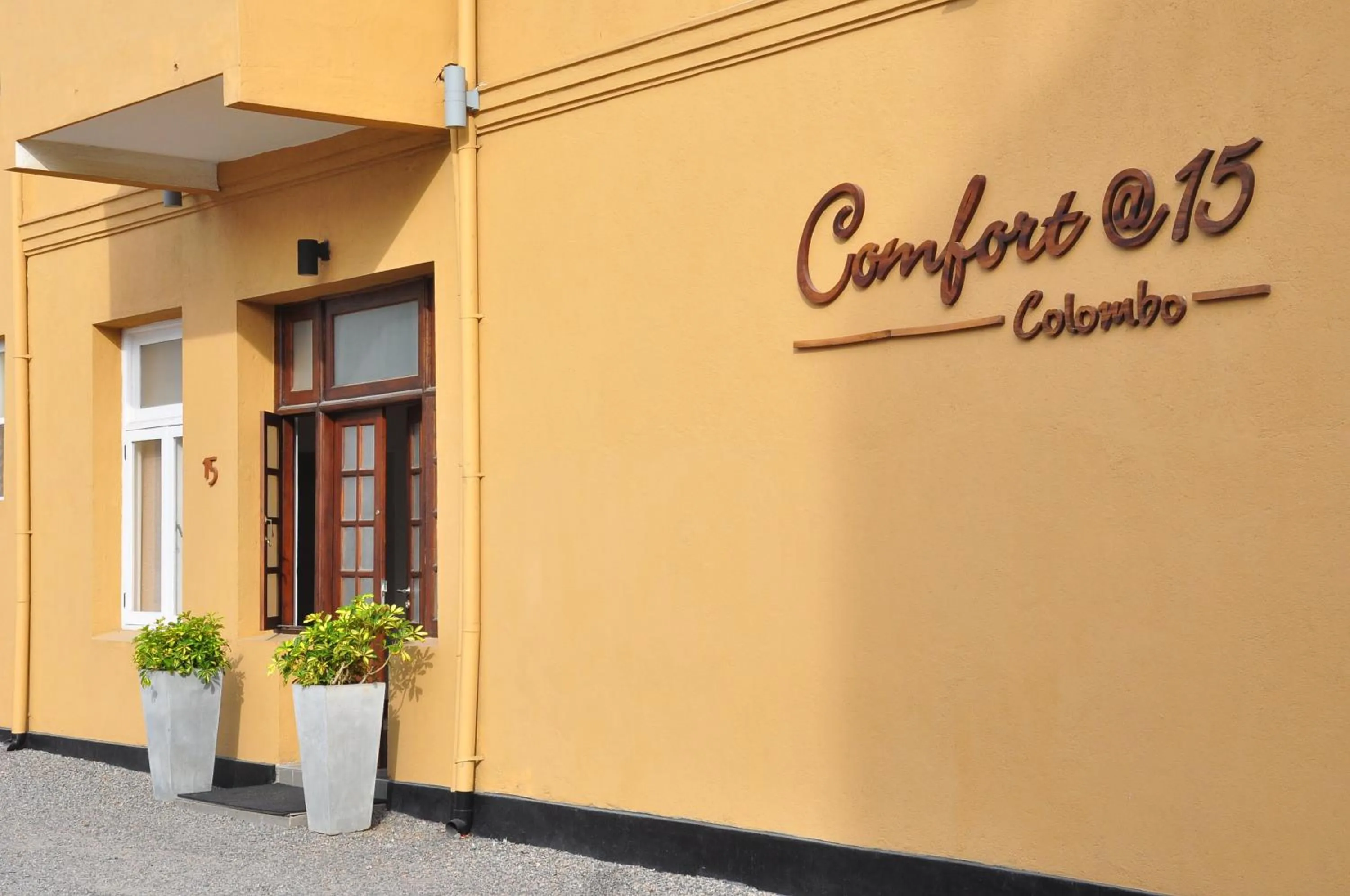 Facade/entrance in Comfort@15 Hotel Colombo