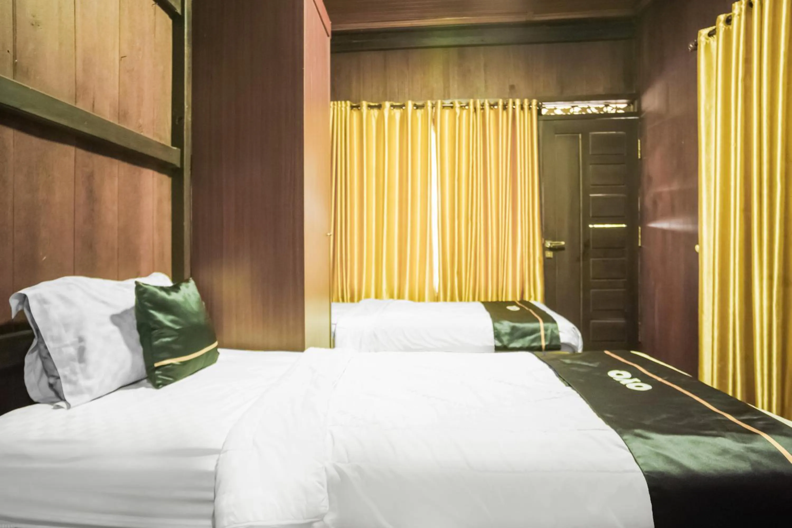 Bed in Townhouse Oak Ilir Timur I Near Ptc Mall