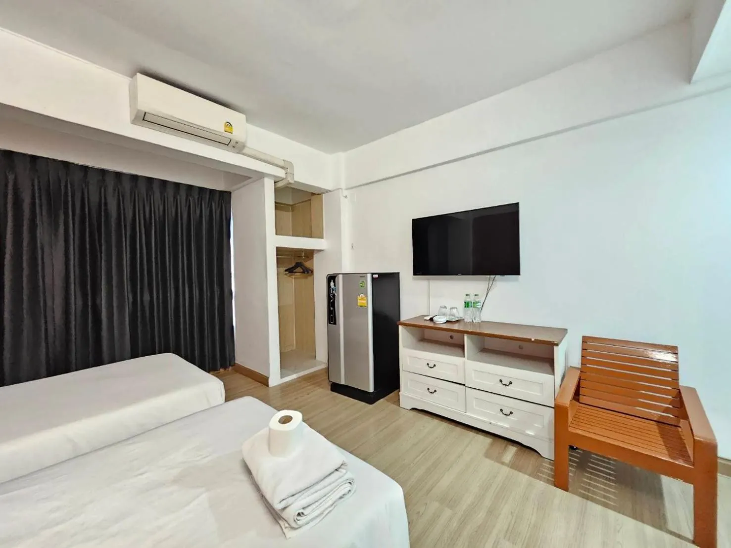 Bed in Crown BTS Nana Hotel