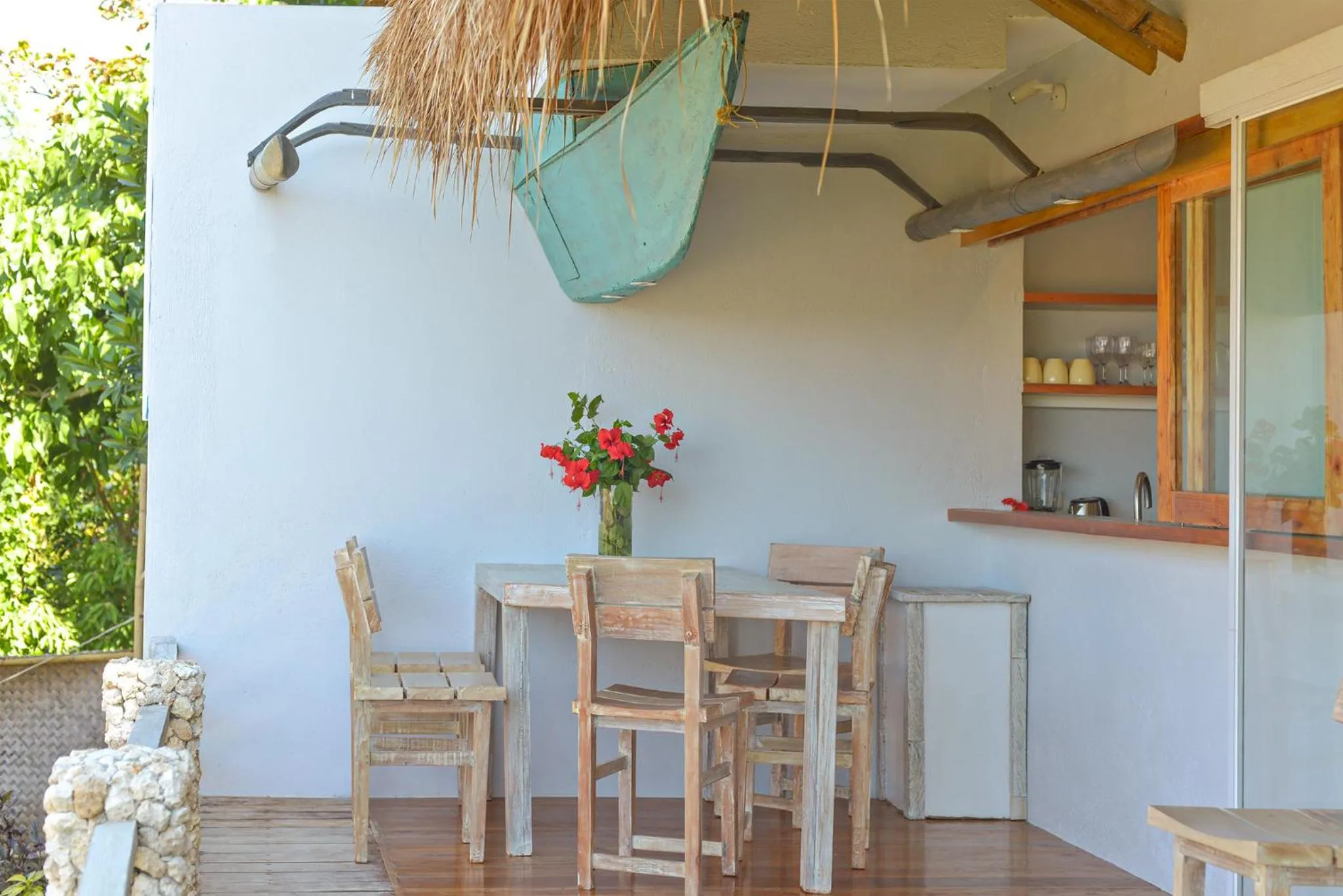 Dining area in Diniview Villa Resort