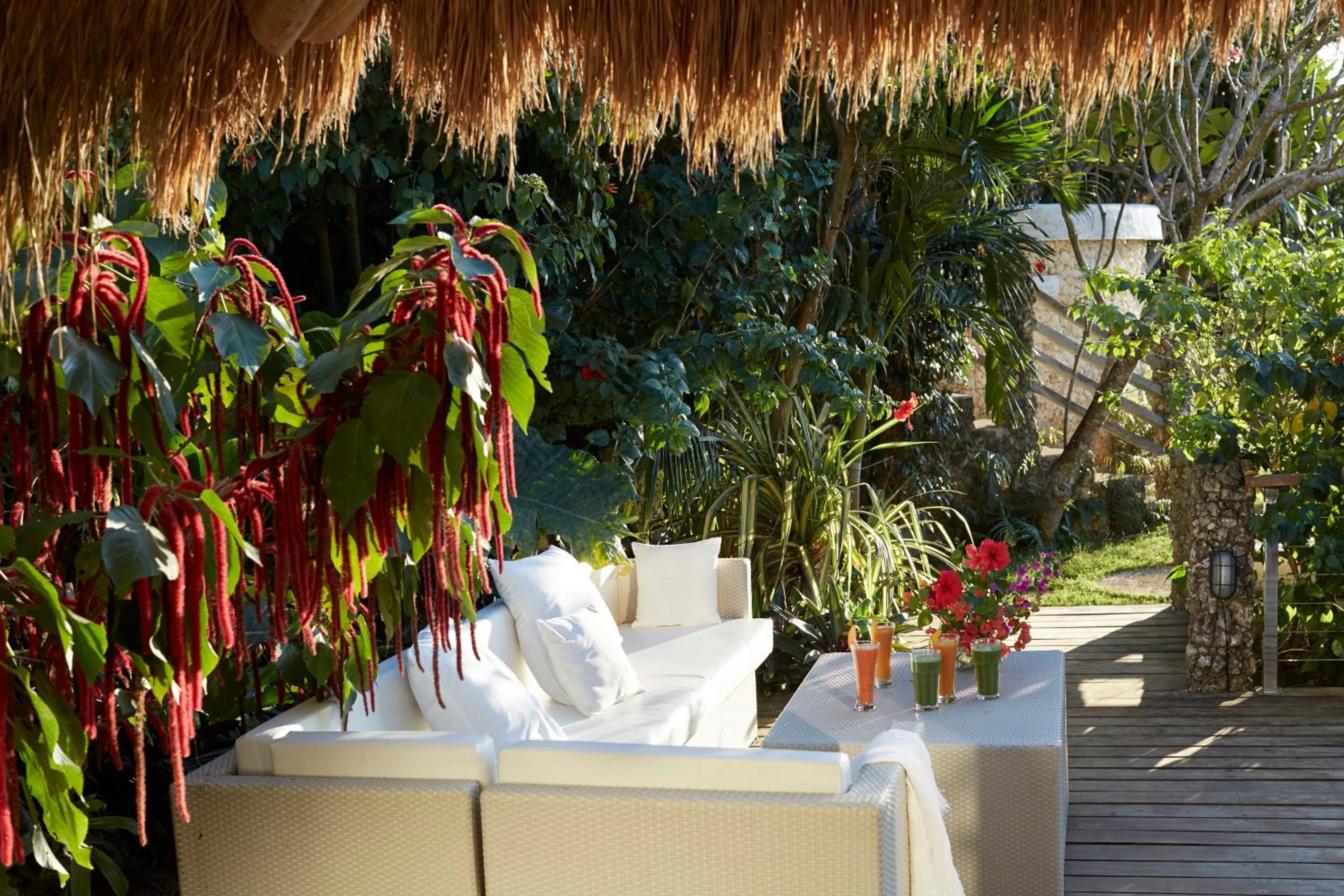 Garden in Diniview Villa Resort