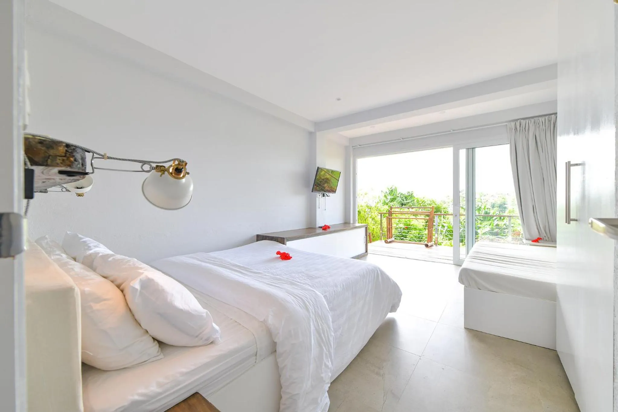 View (from property/room), Bed in Diniview Villa Resort