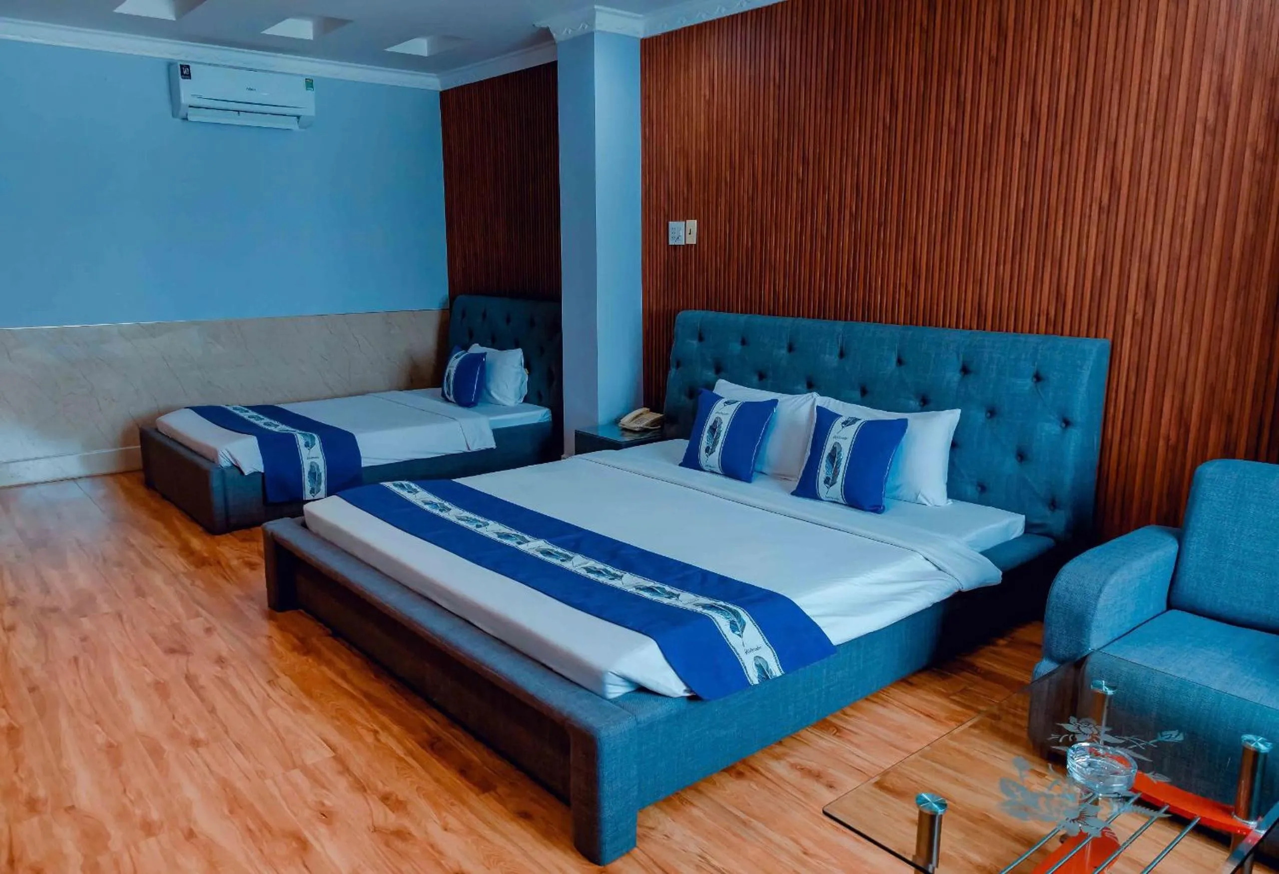 Bed in Linh Phuong 3 Hotel