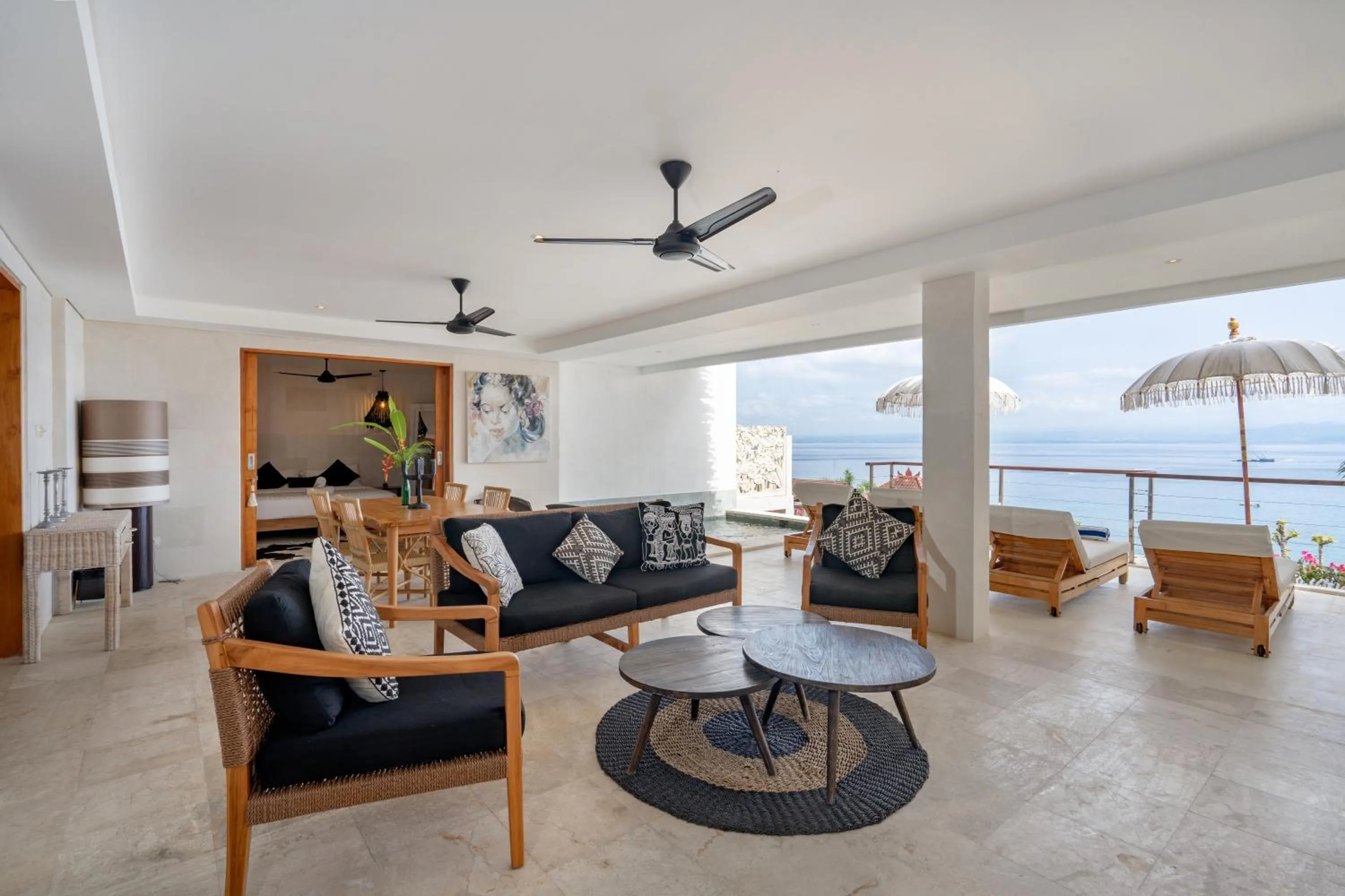 Living room in Aqua Nusa - Luxury Lembongan Villas