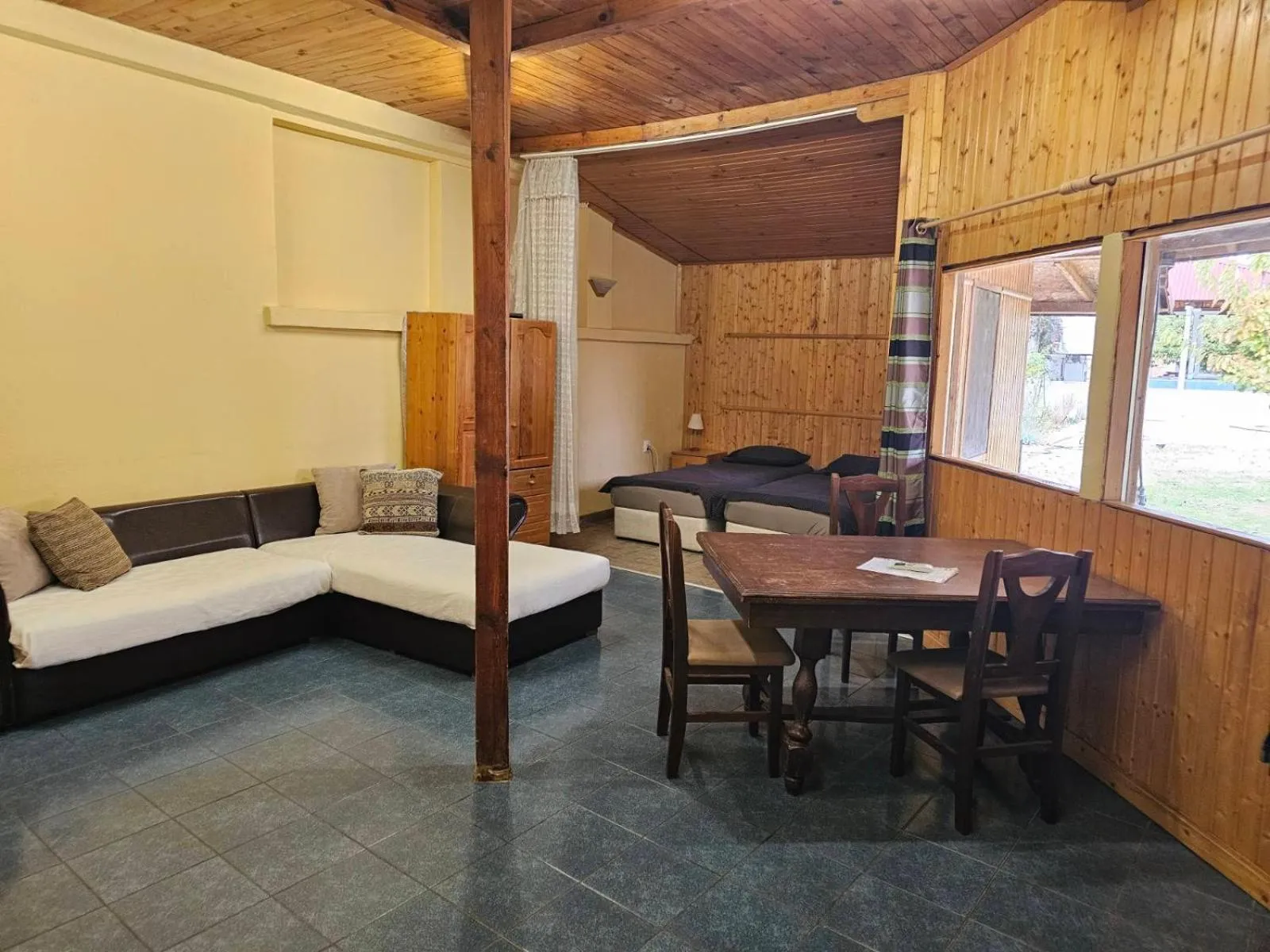 Galeria In The Garden