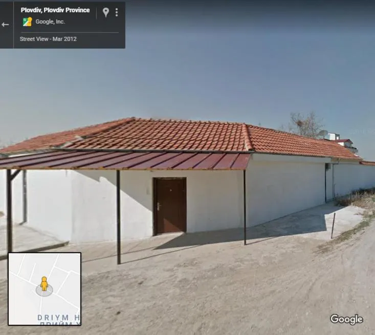 Property building in Galeria In The Garden