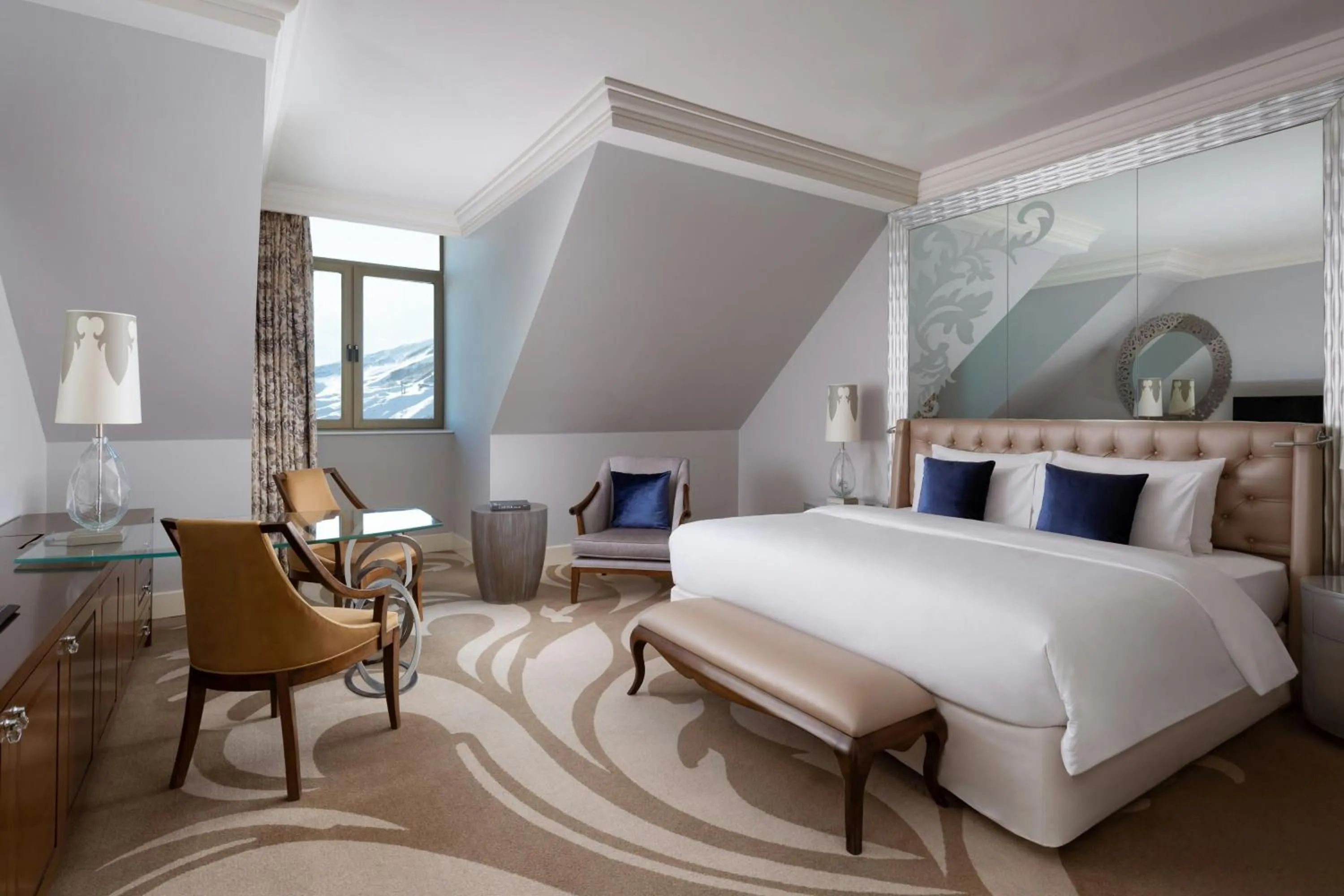 Photo of the whole room, Bed in Pik Palace, Shahdag, Autograph Collection