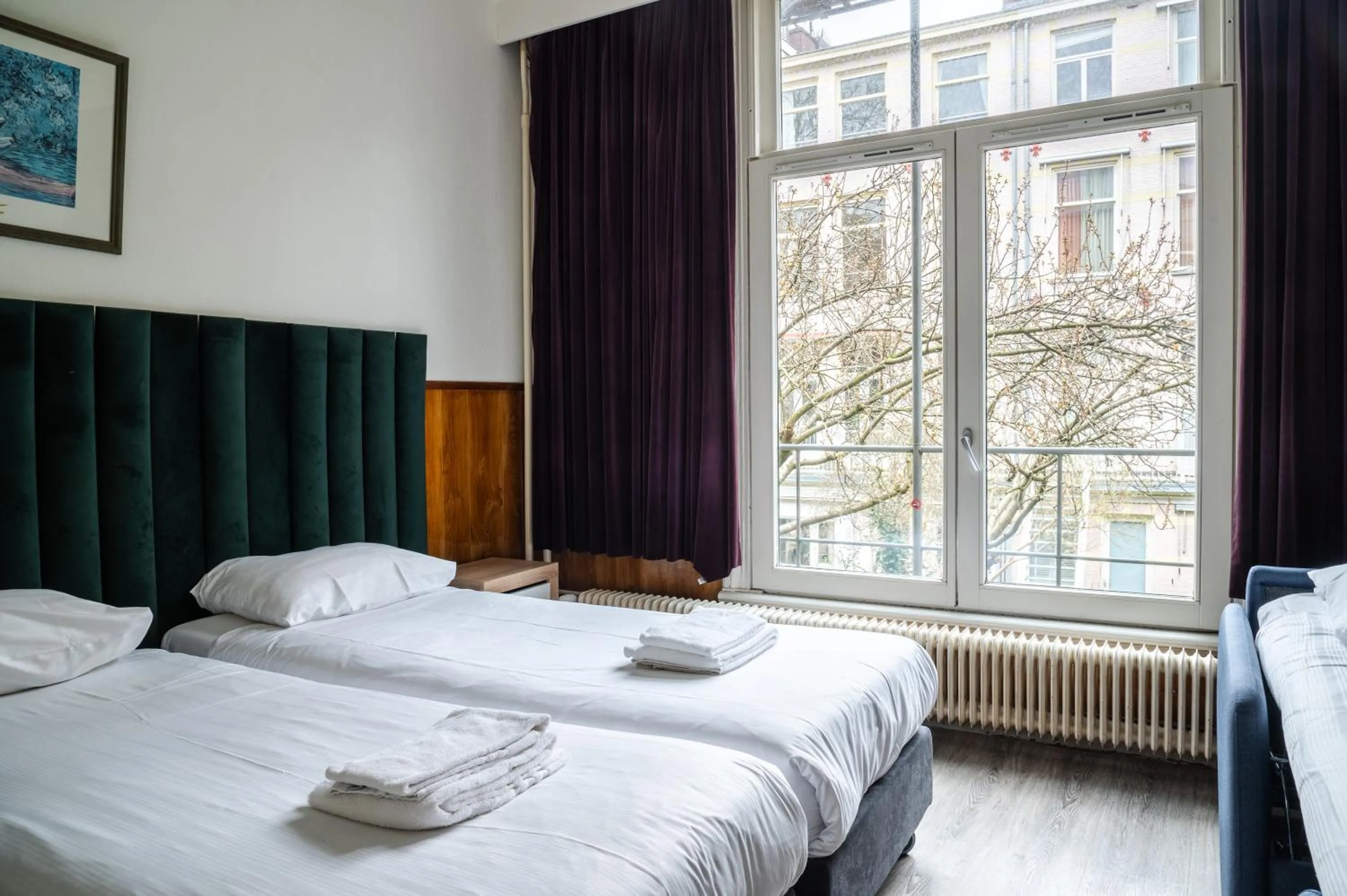 Bed in Hotel Kap City Centre