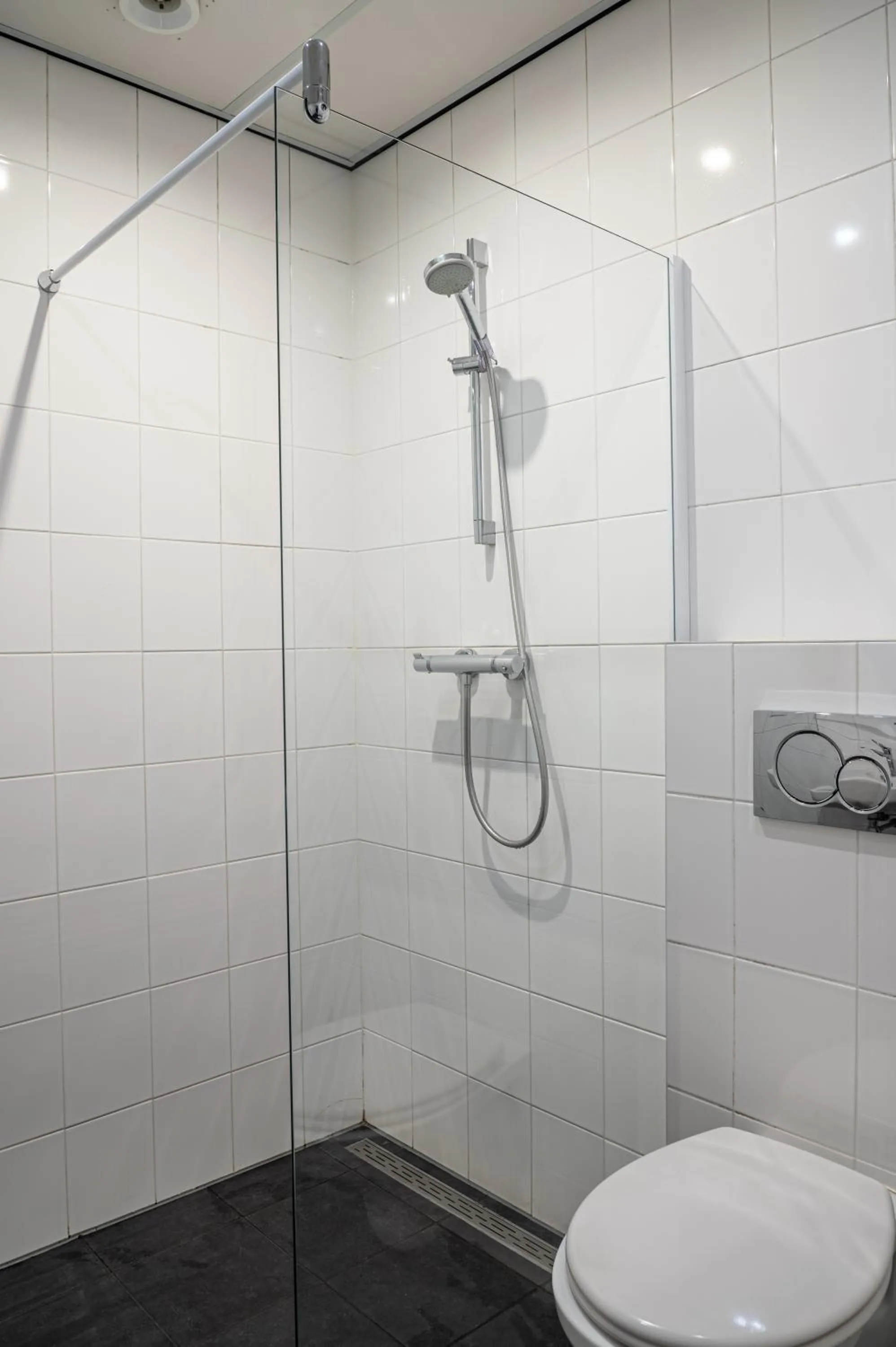 Shower in Hotel Kap City Centre