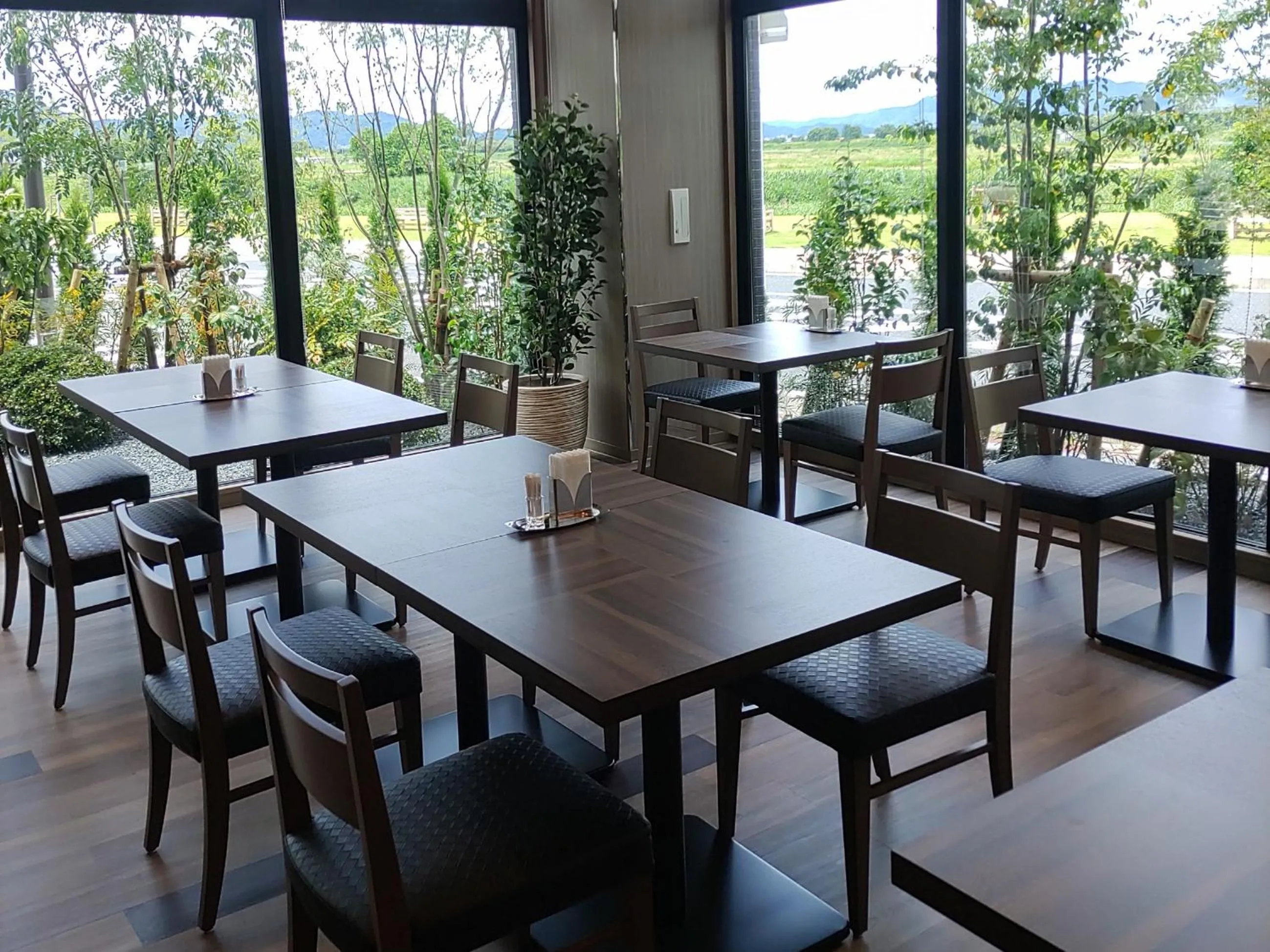 Restaurant/places to eat in Hotel Route Inn Kyoto Kameoka Ekimae