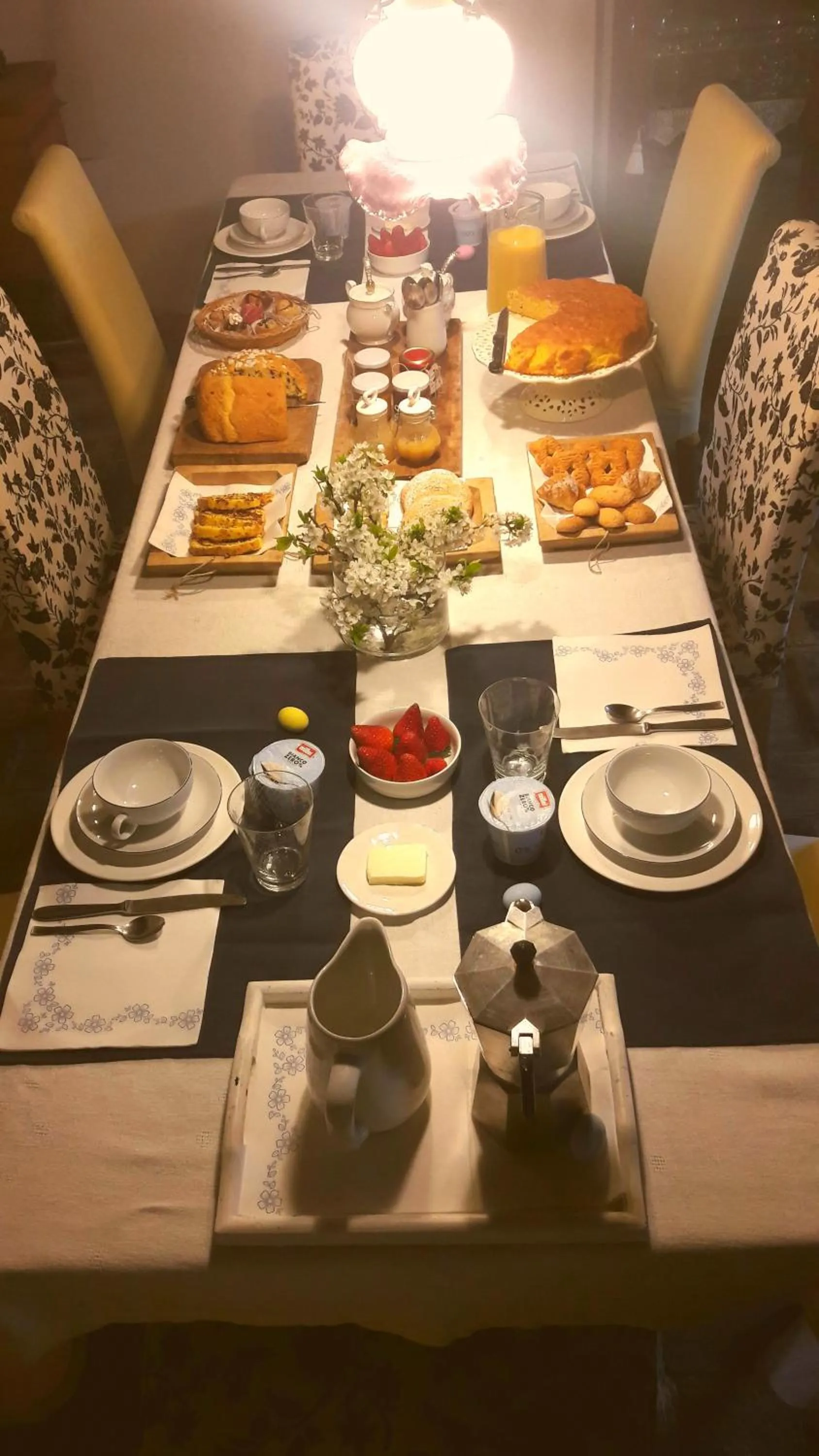 Italian breakfast in Le Bumbarelle