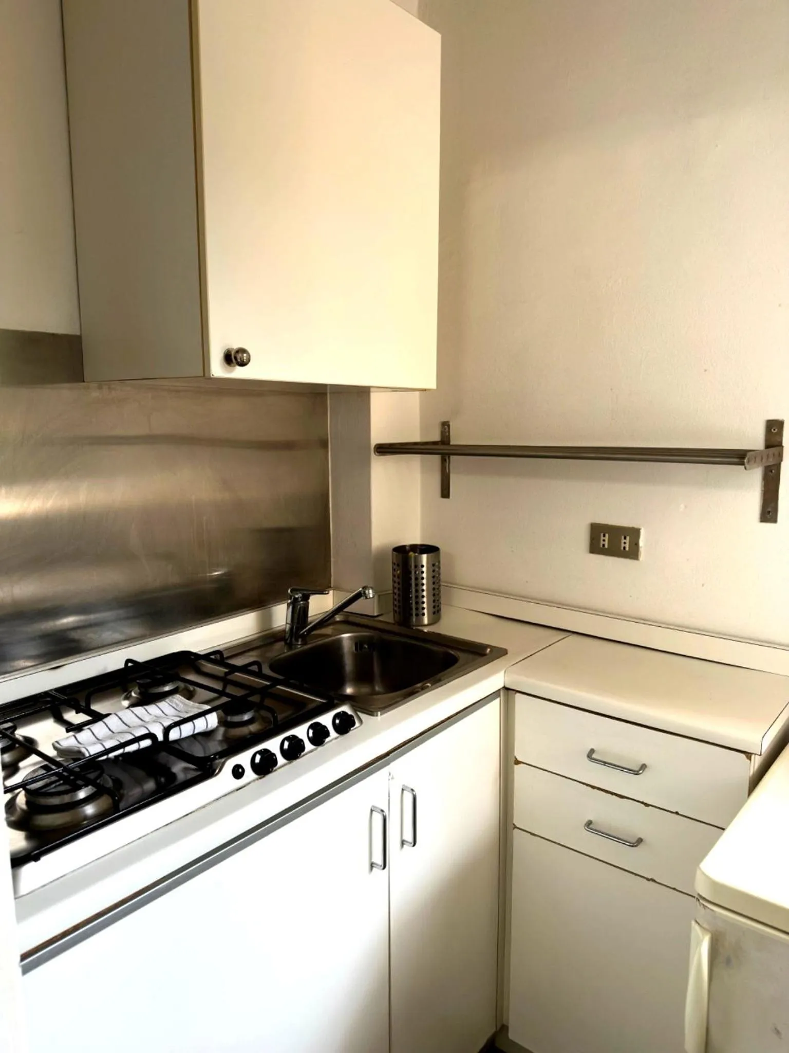 kitchen in Hbhall Residenze Darsena